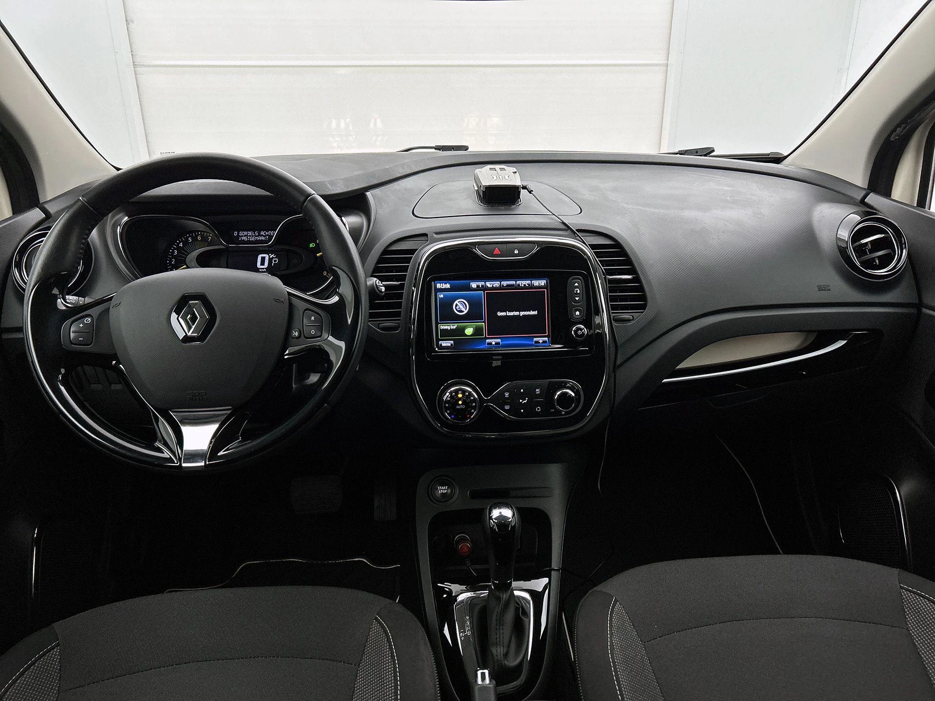 Renault-Captur-image-19
