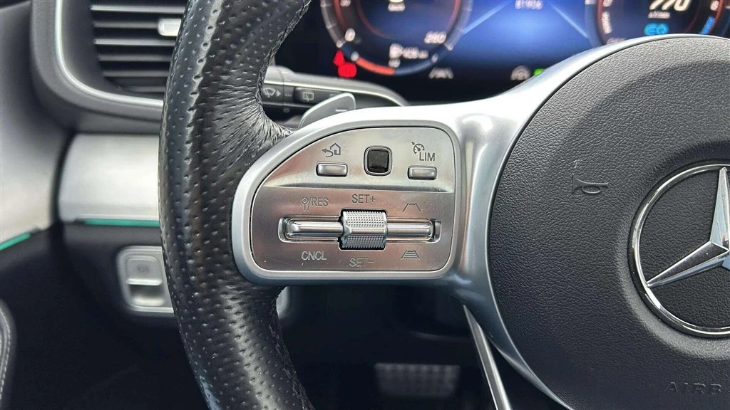 Mercedes-Benz-GLE-image-14