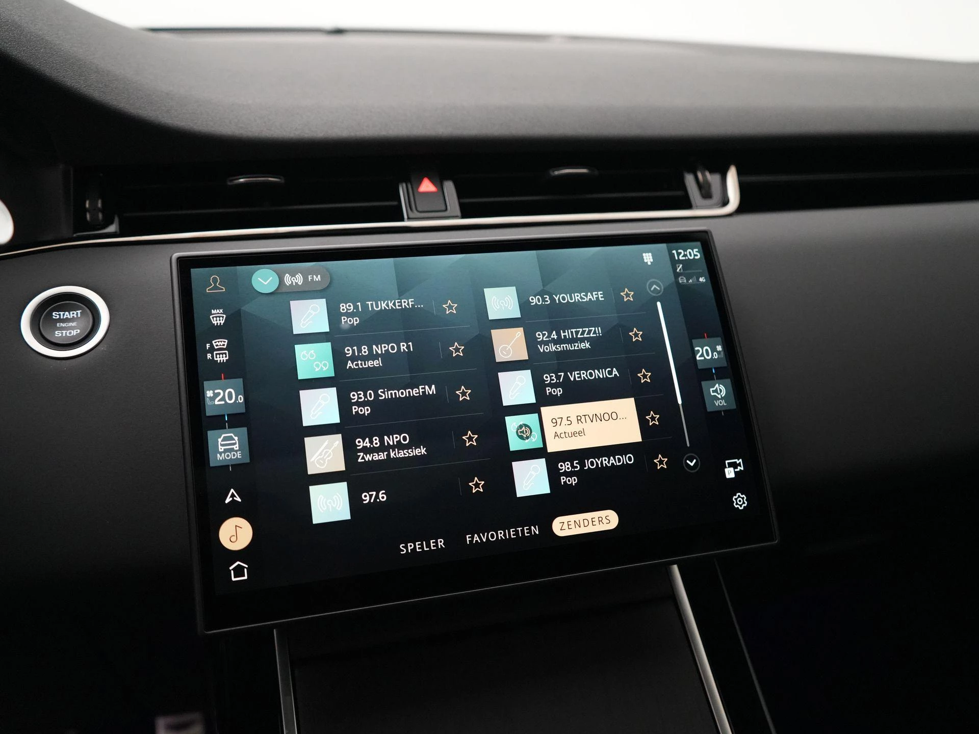 Land Rover-Range Rover Evoque-image-22