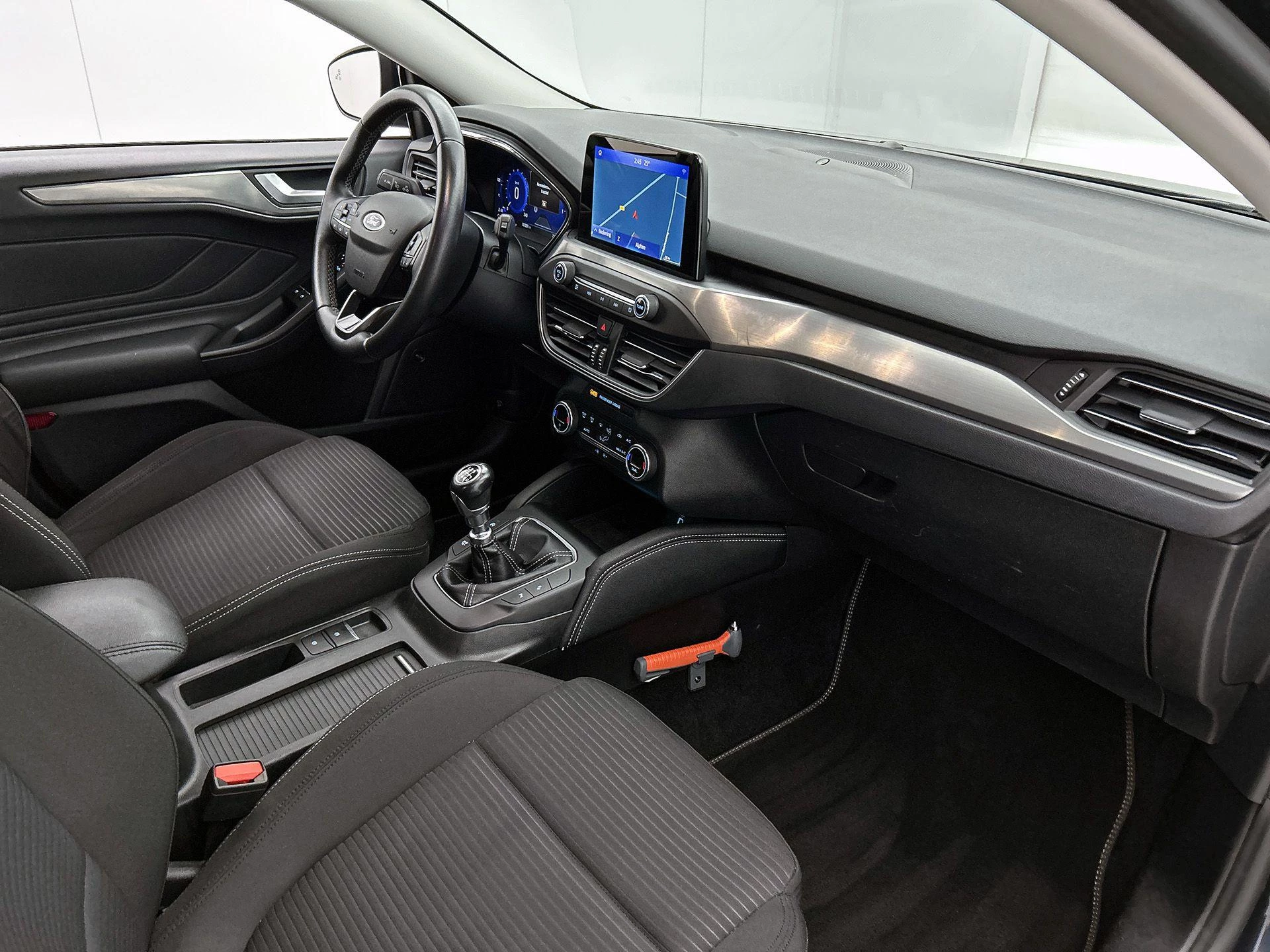 Ford Focus Wagon 1.0 EcoBoost Hybrid Titanium X Business