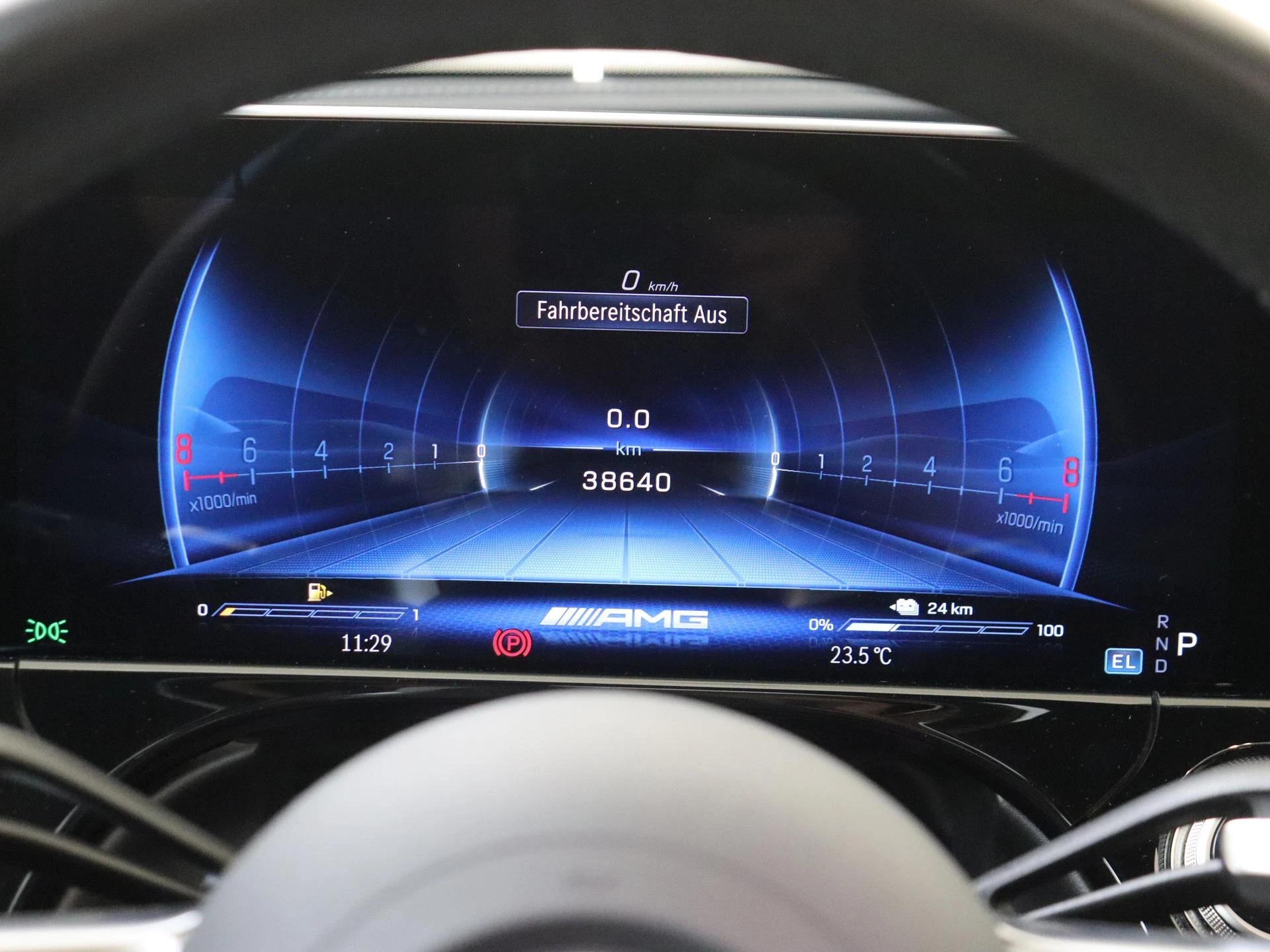 Mercedes-Benz-E-Klasse-image-13