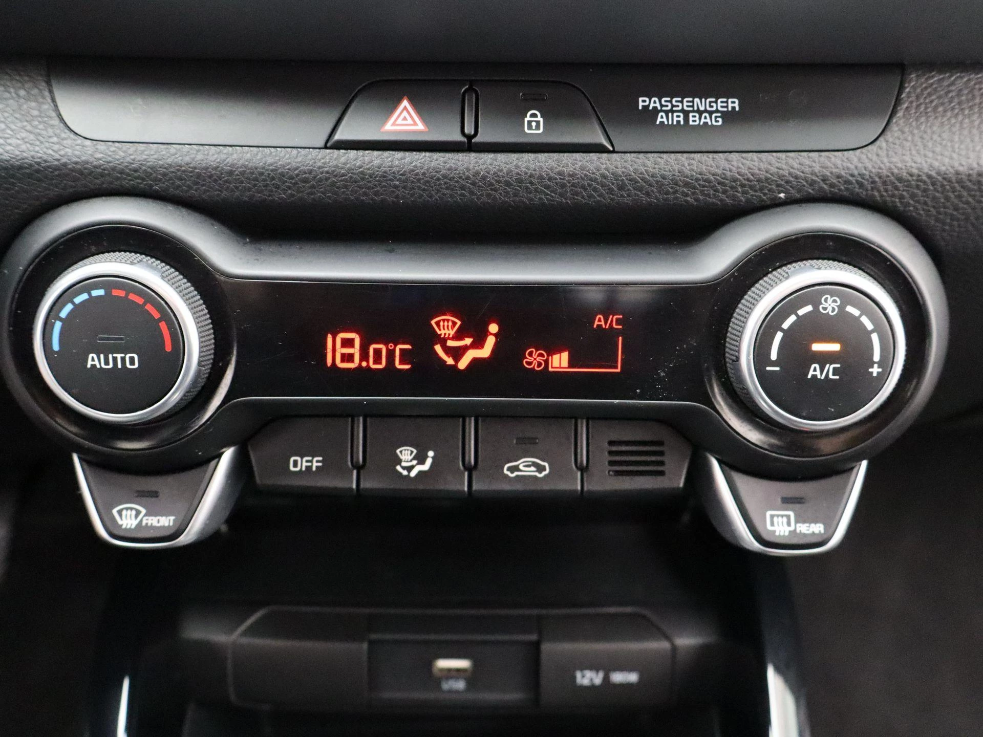 Kia-Stonic-image-17