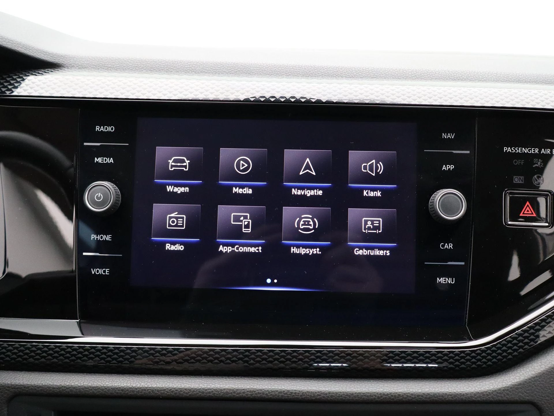 Volkswagen-Polo-image-15