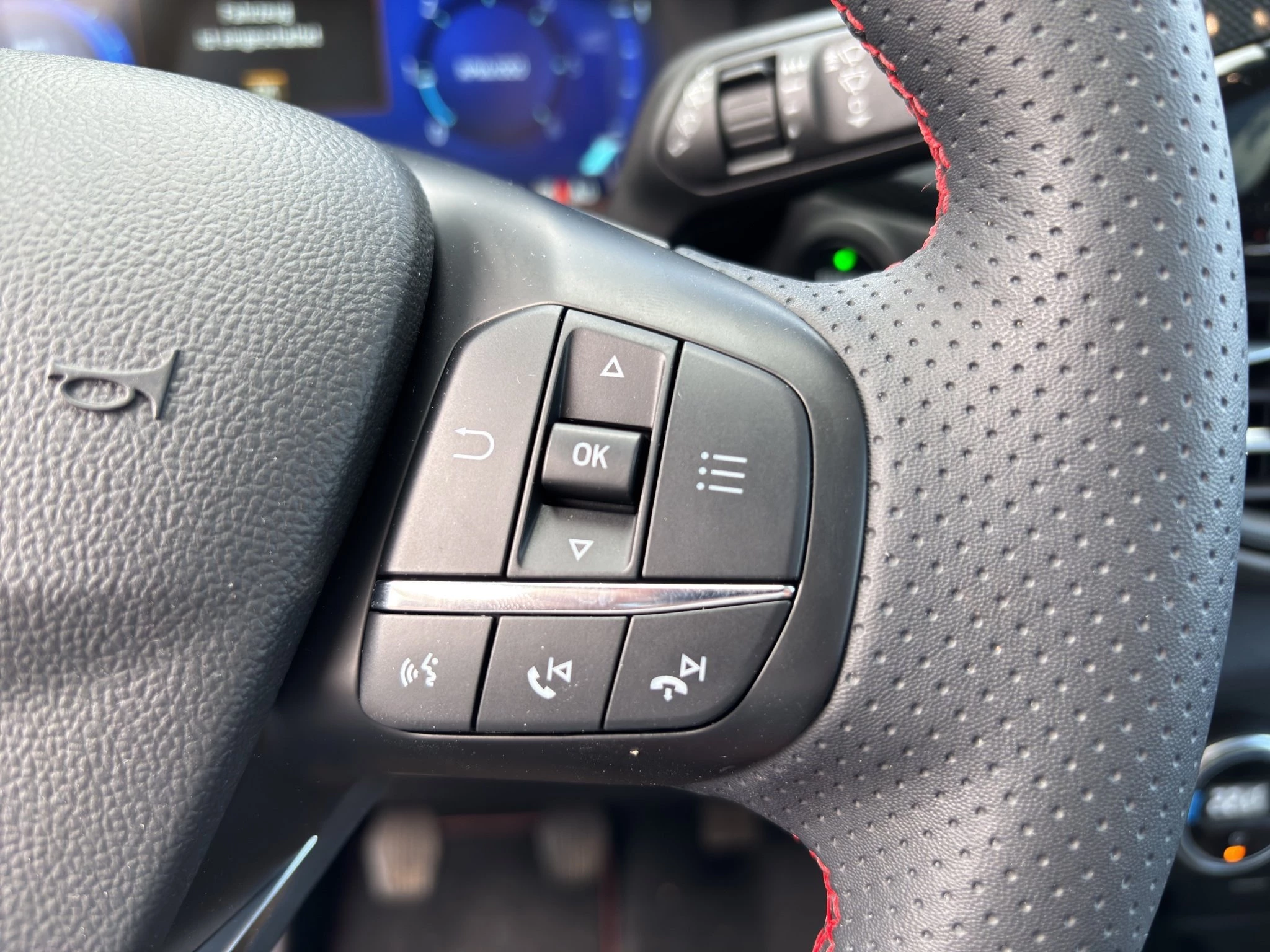 Ford Kuga ST-Line AHK*GJR*KLIMAAUT*PAMO*WINT.PKT