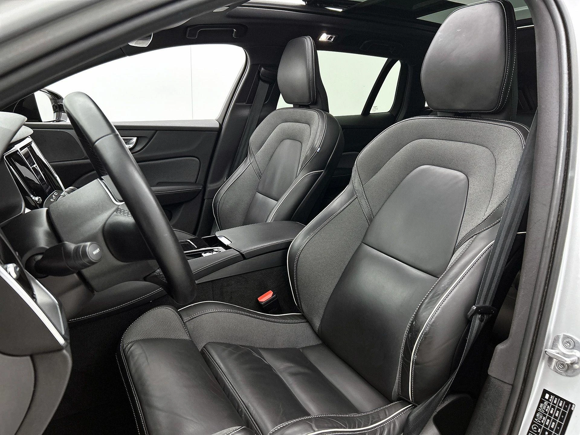 Volvo-V60-image-37