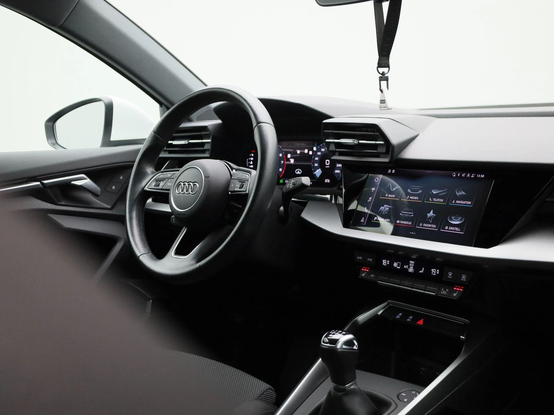Audi-A3-image-35