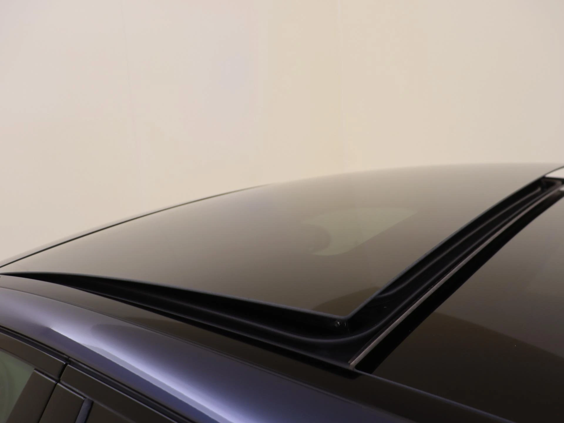 Mercedes-Benz-C-Klasse-image-27