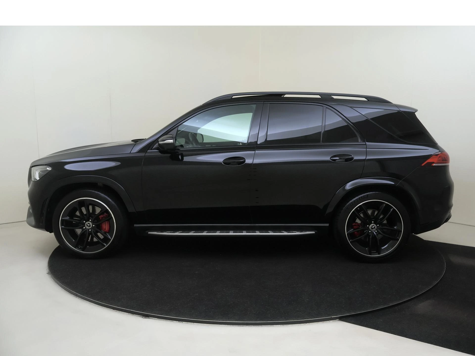 Mercedes-Benz-GLE-image-7