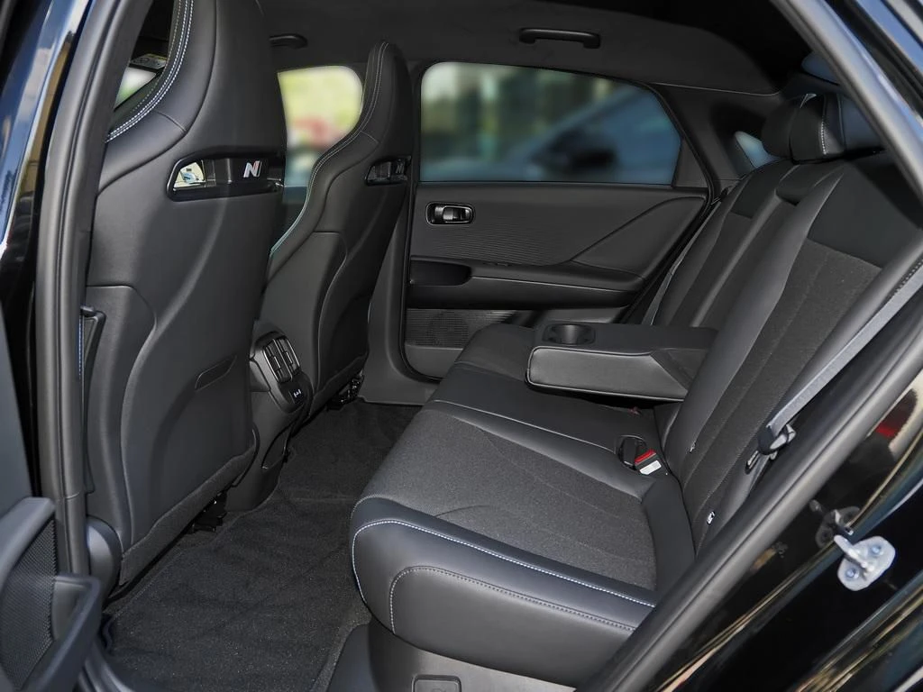Hyundai-IONIQ 6-image-19