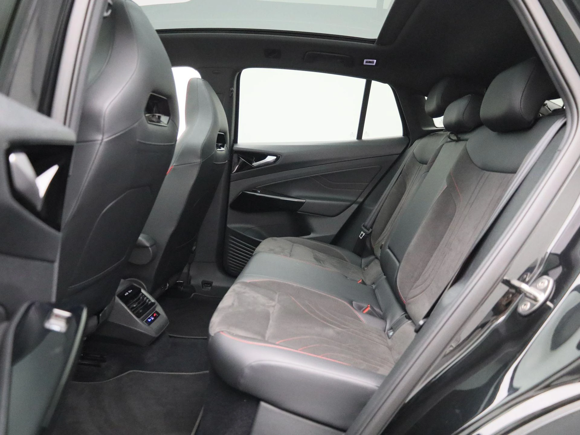 Volkswagen-ID.5-image-10