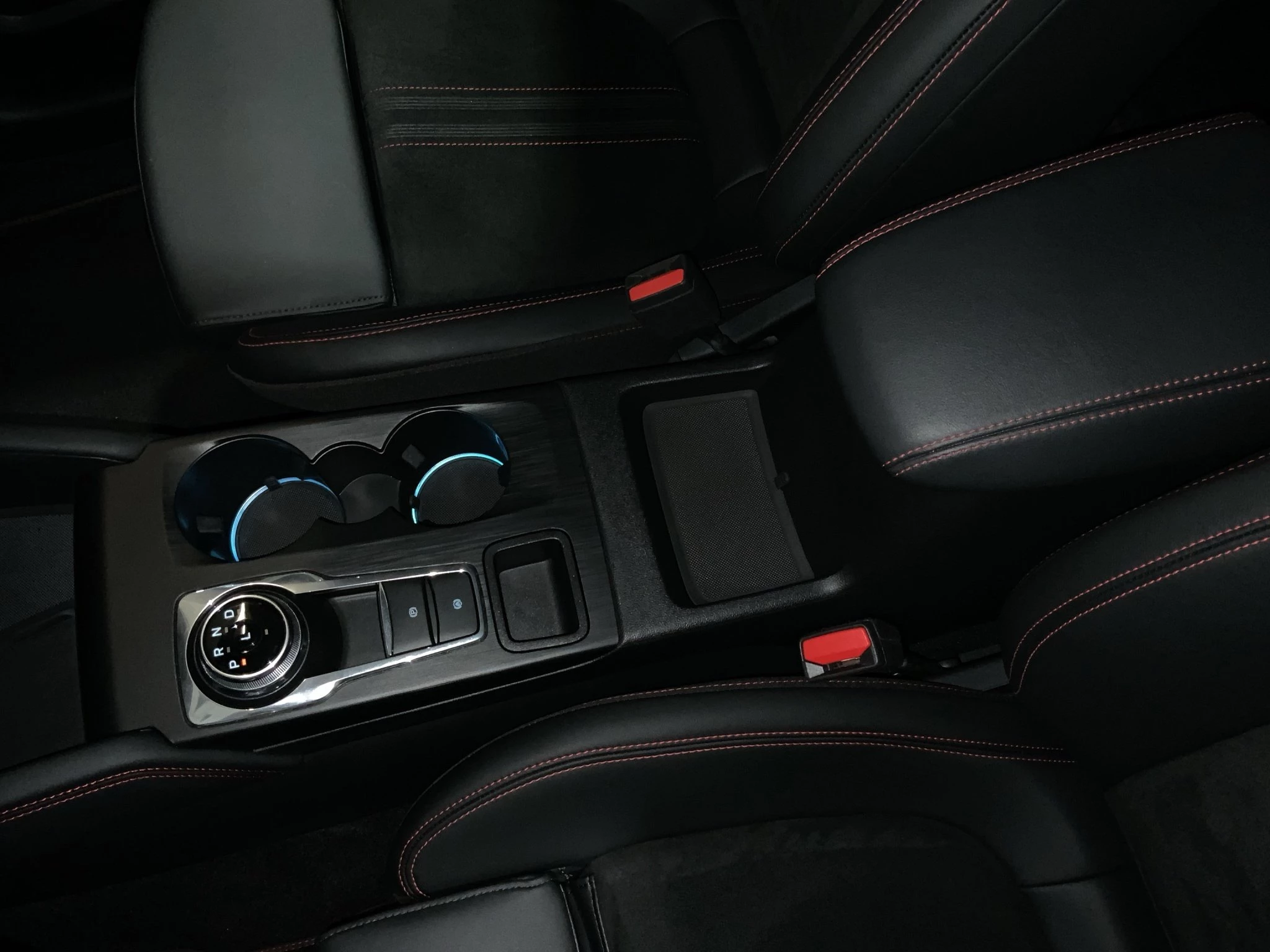 Ford Kuga ST-Line X Aut.*360GRAD*LED-MATRIX*NAVI*GRA*WINTER-PKT.