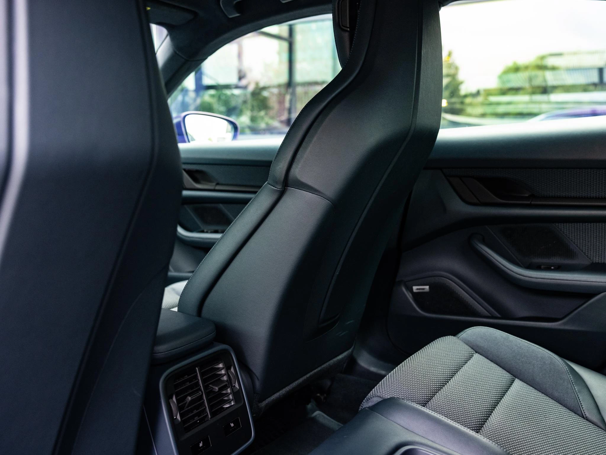 Porsche-Taycan-image-36