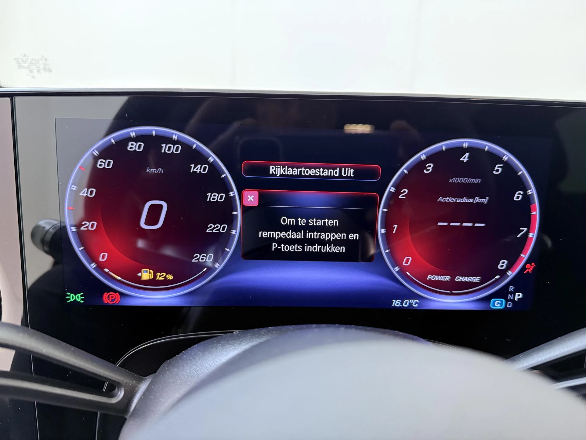 Mercedes-Benz-CLA-image-11