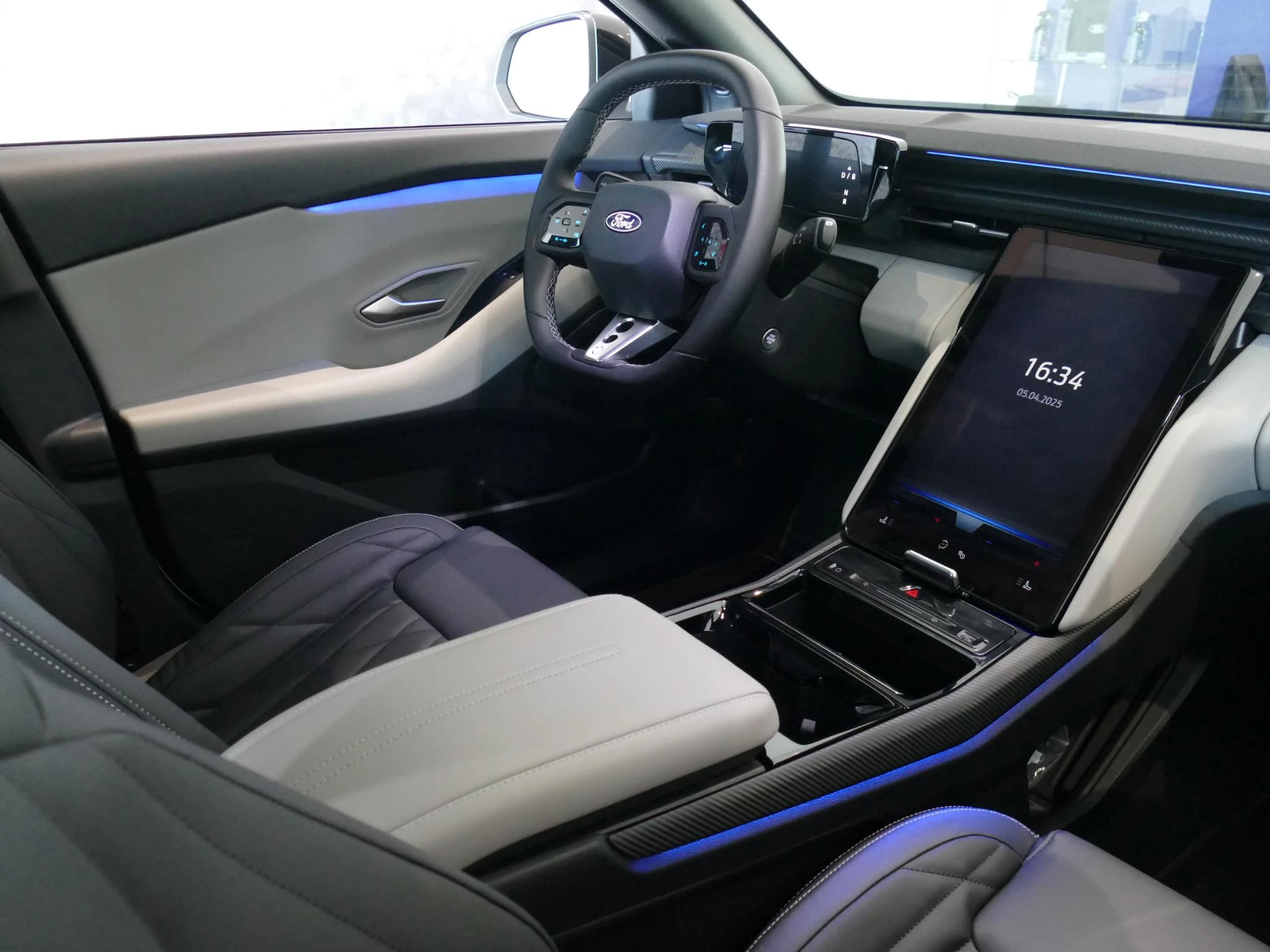 Ford Capri Premium Extended Range RWD 77 kWh