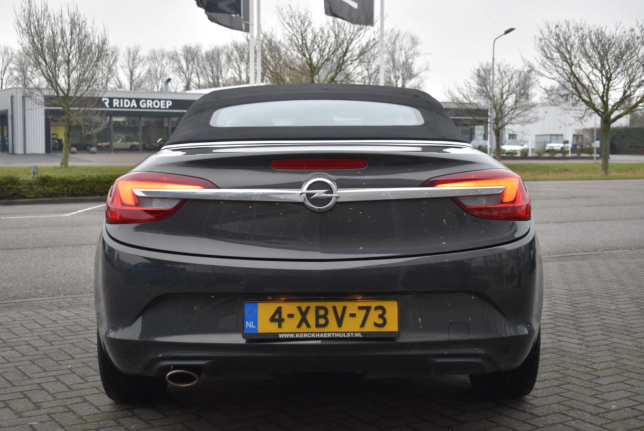 Opel-Cascada-image-5