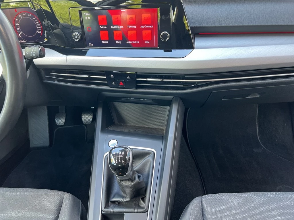 Volkswagen Golf VIII Variant 1.0 TSI Life