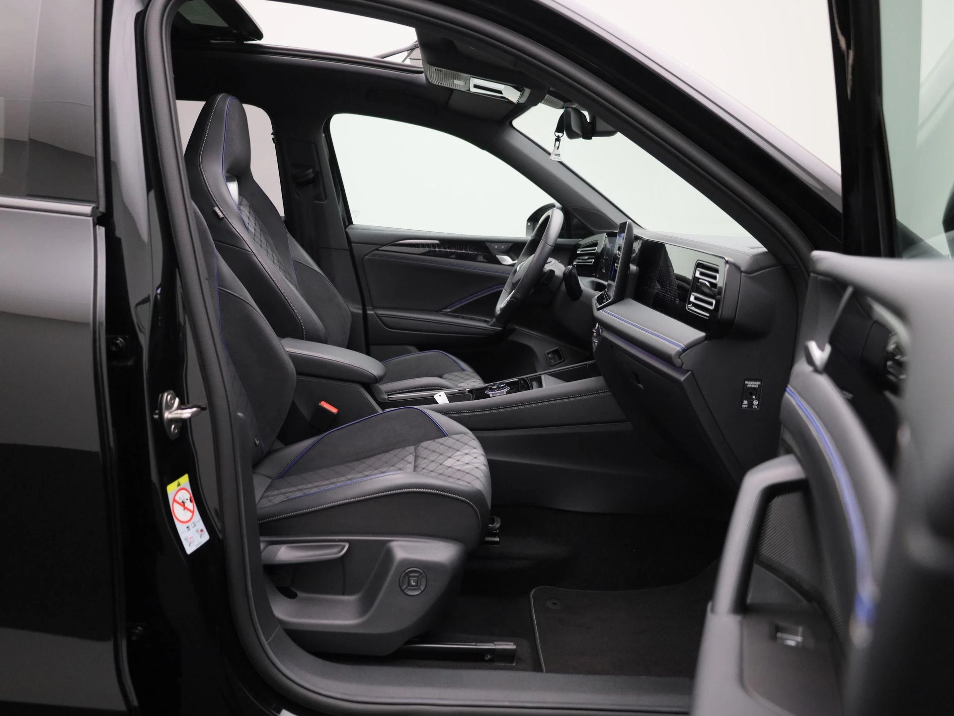 Volkswagen Tiguan 1.5 eHybrid R-Line Edition 204 PK|