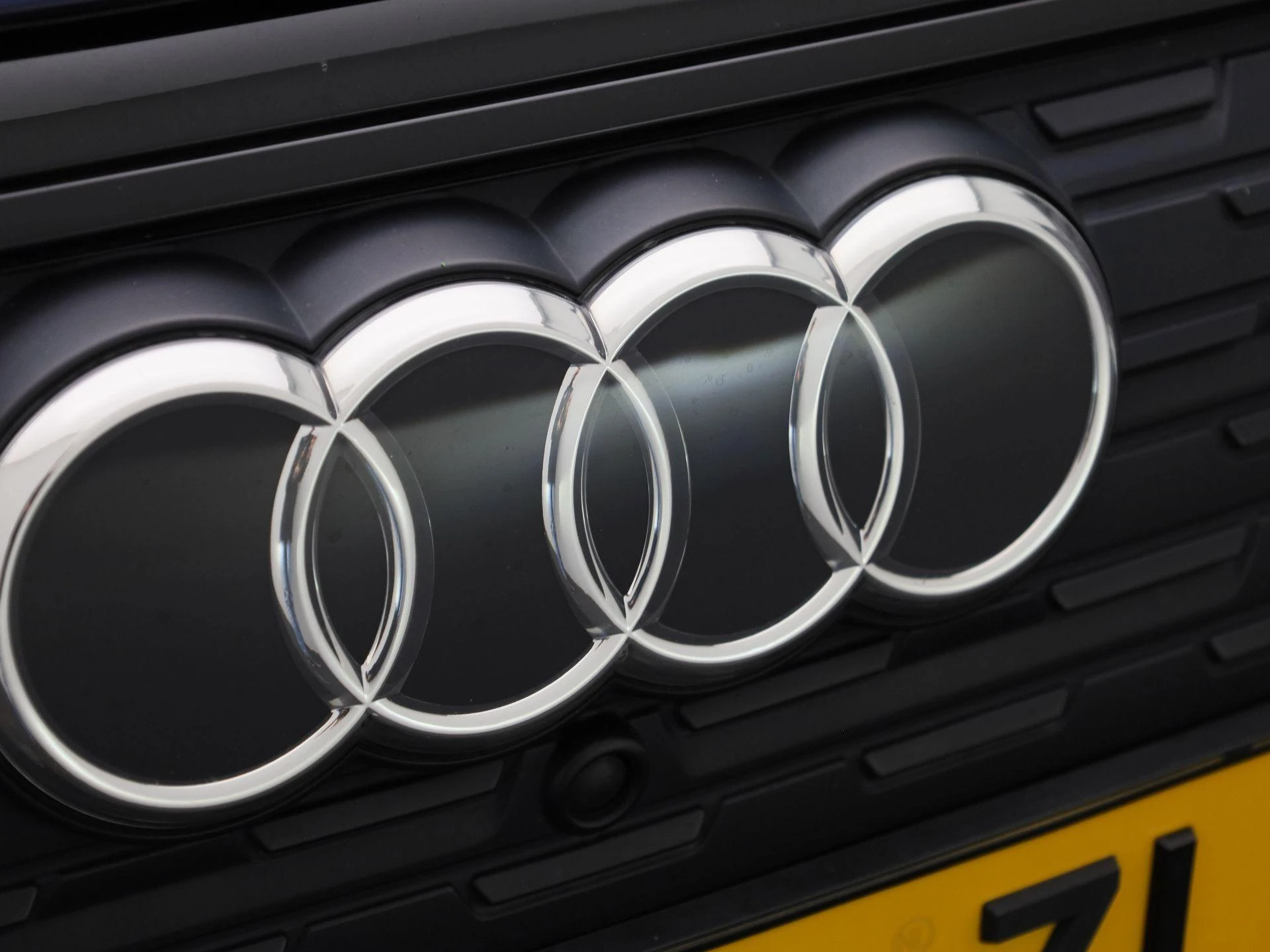 Audi-Q4 e-tron-image-36