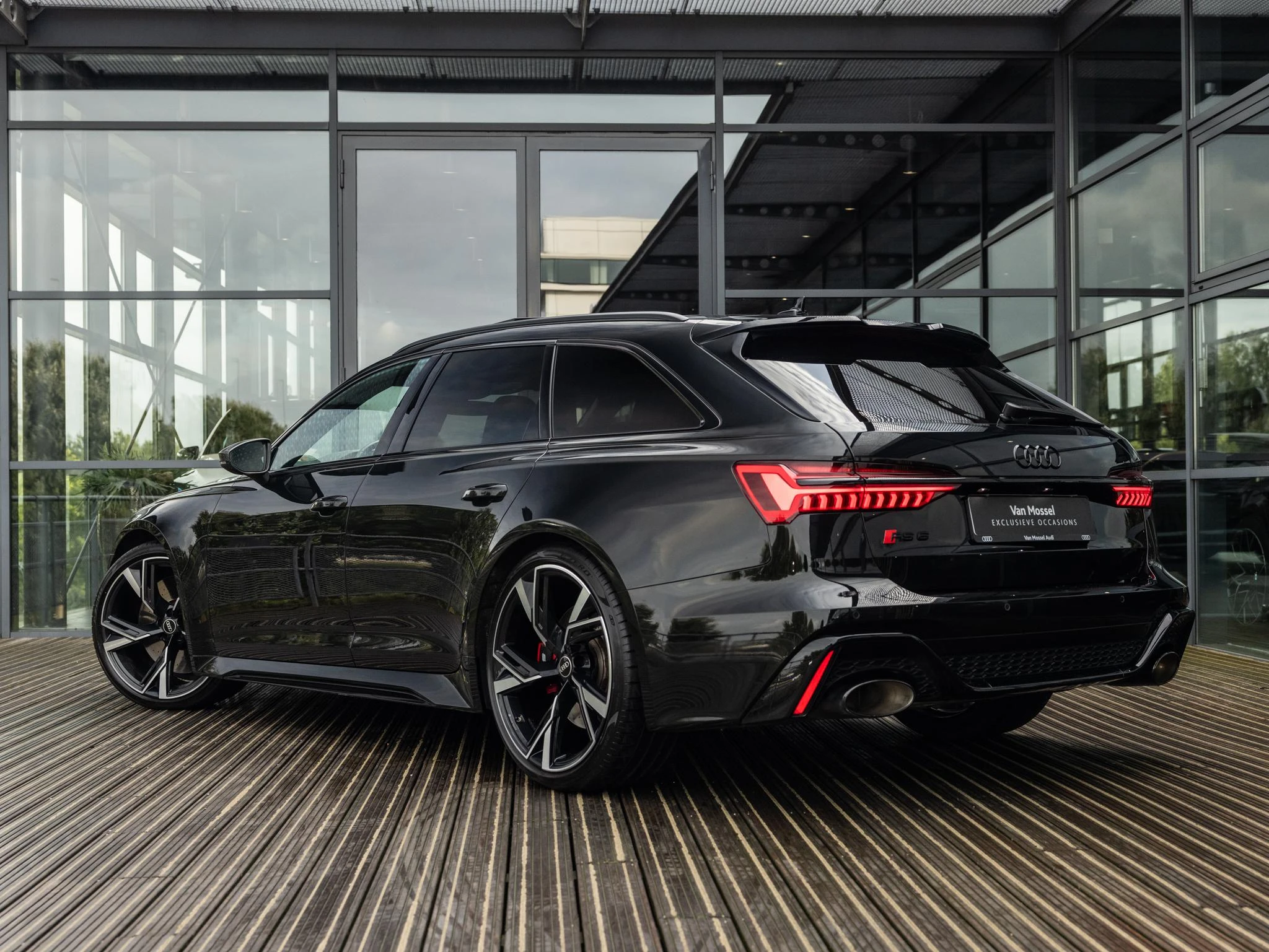 Audi-RS6-image-3