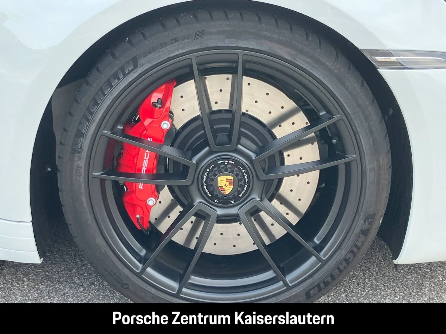 Porsche-911-image-11