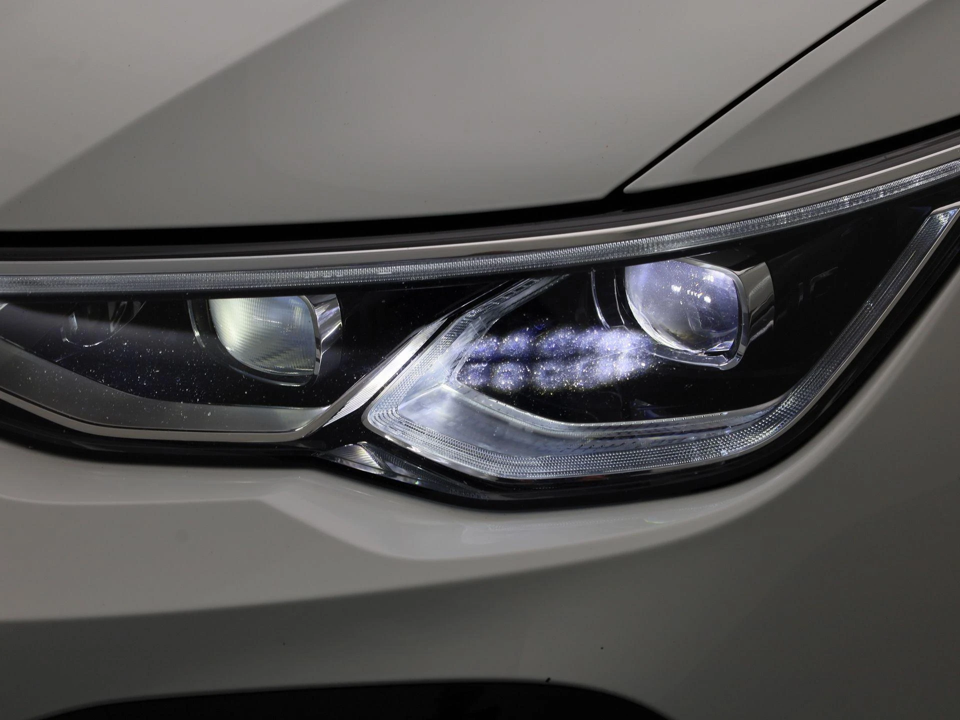 Volkswagen-Golf-image-13