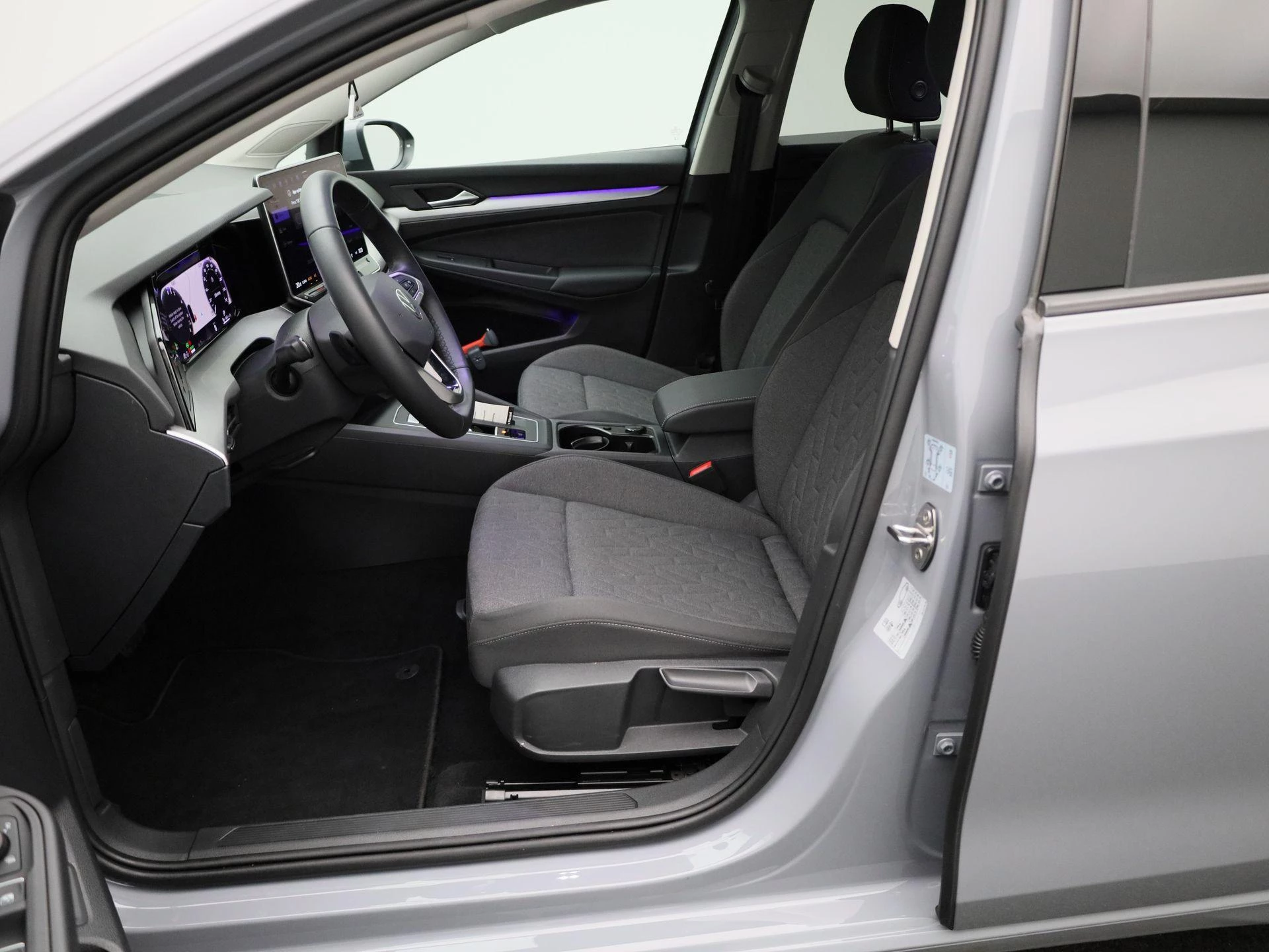 Volkswagen-Golf-image-10