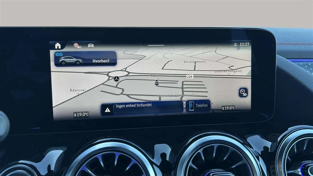 Mercedes-Benz-EQA-image-12