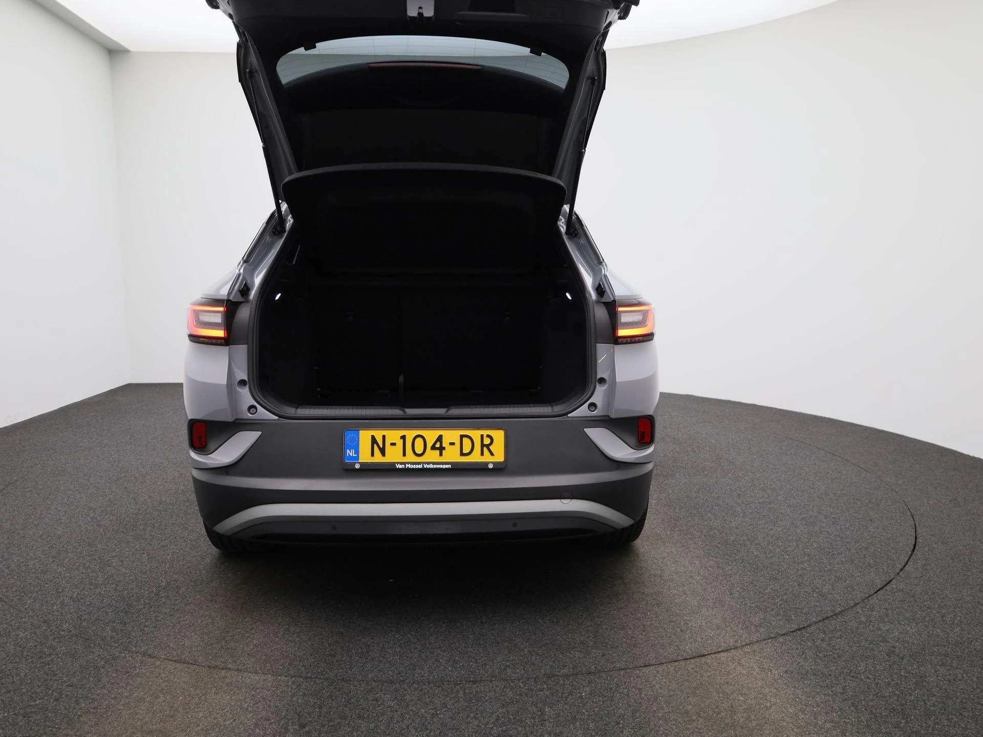 Volkswagen-ID.4-image-10