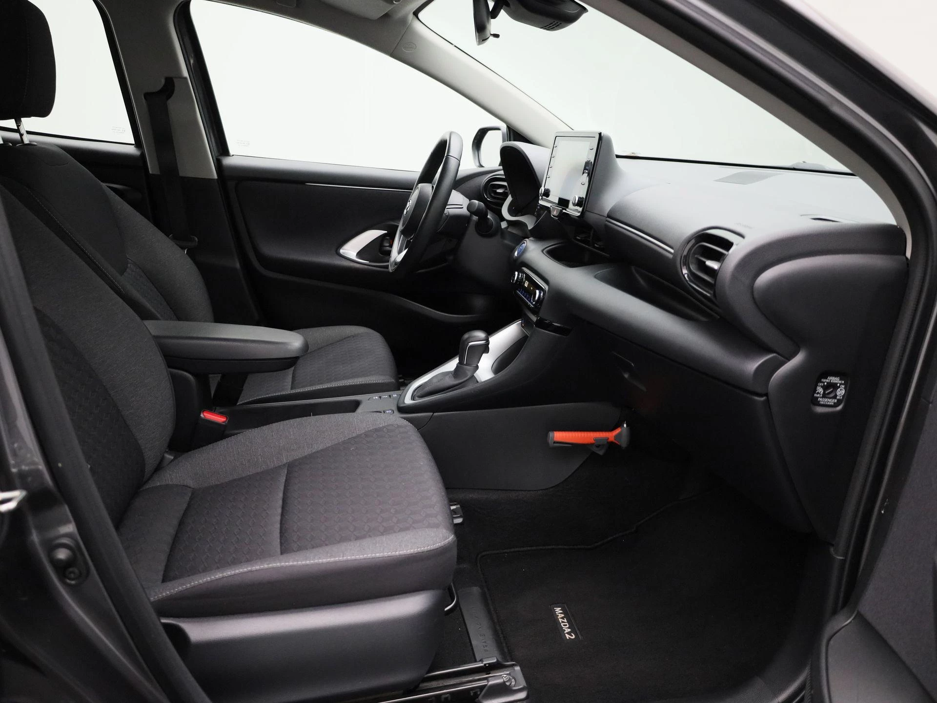 Mazda-2 Hybrid-image-28