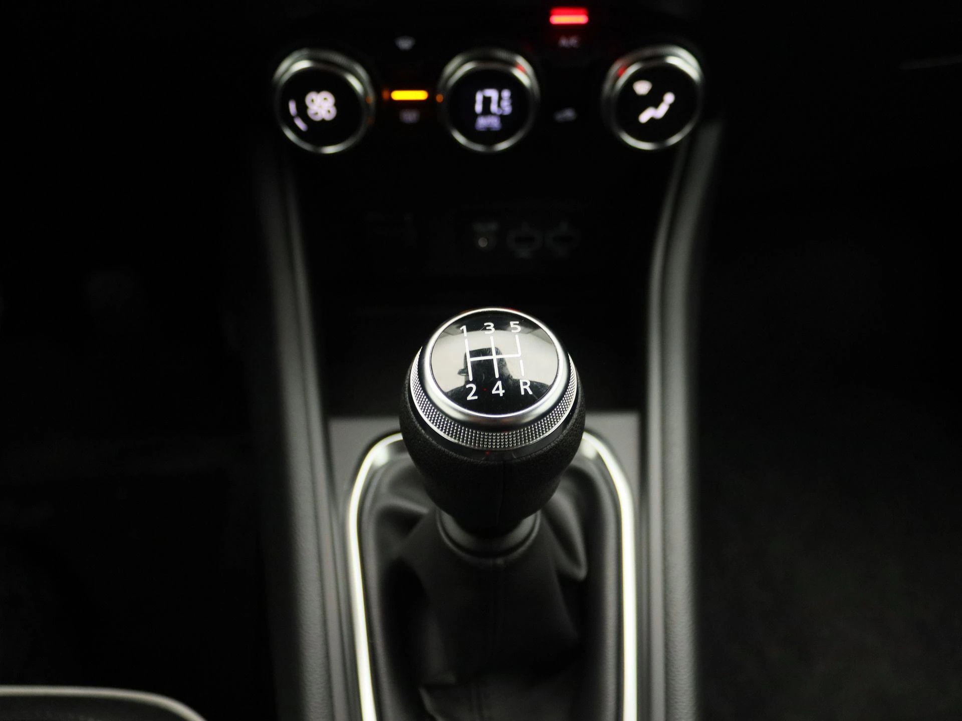Renault-Captur-image-10