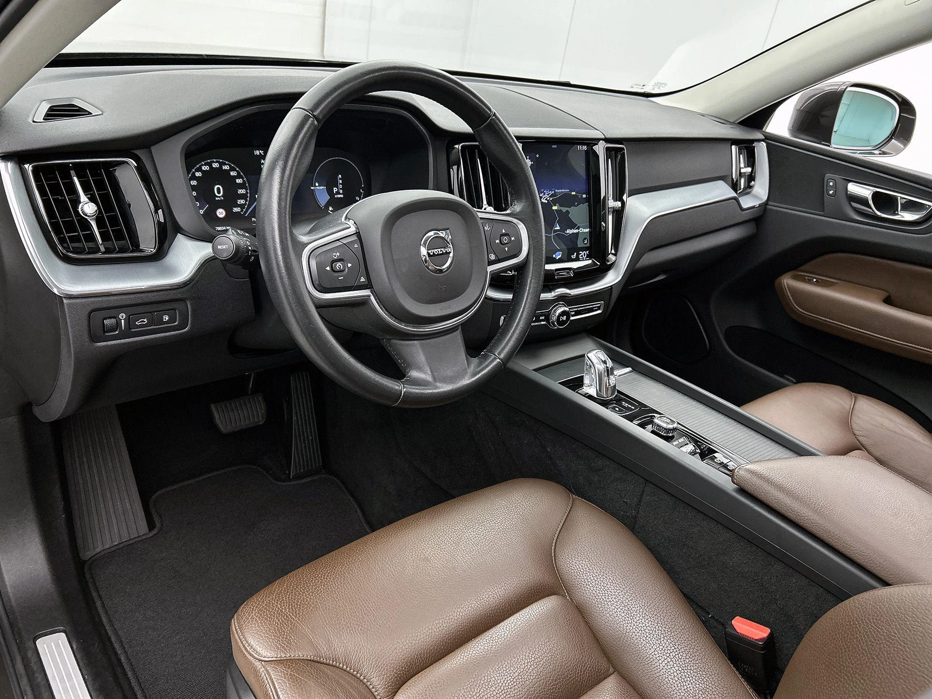 Volvo-XC60-image-18