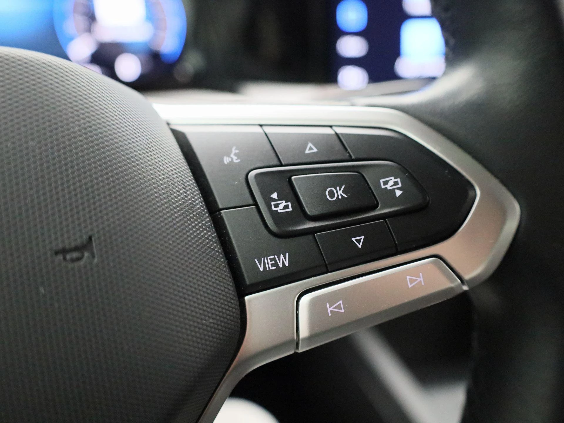 Volkswagen-Golf-image-18