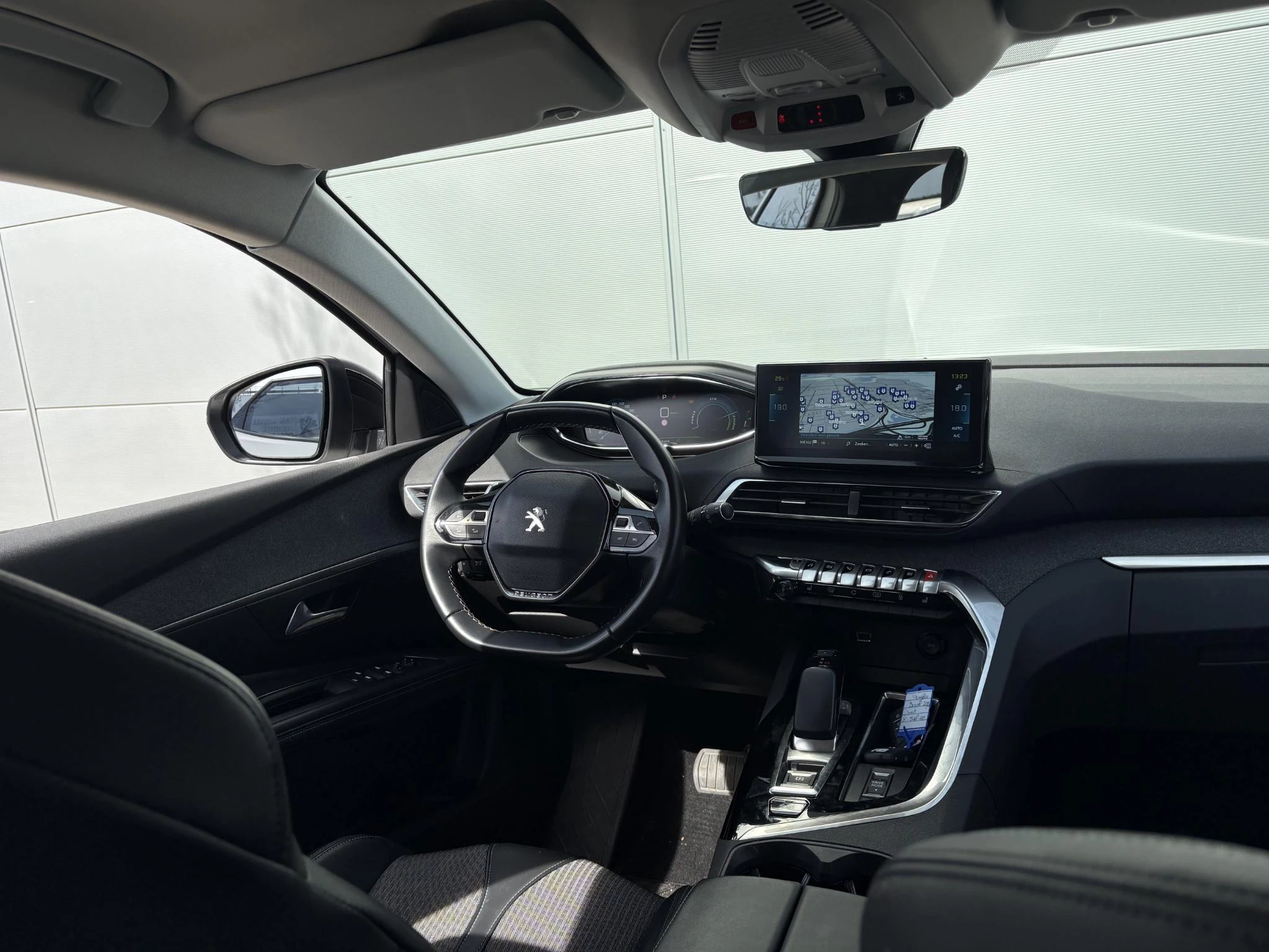 Peugeot-3008-image-8