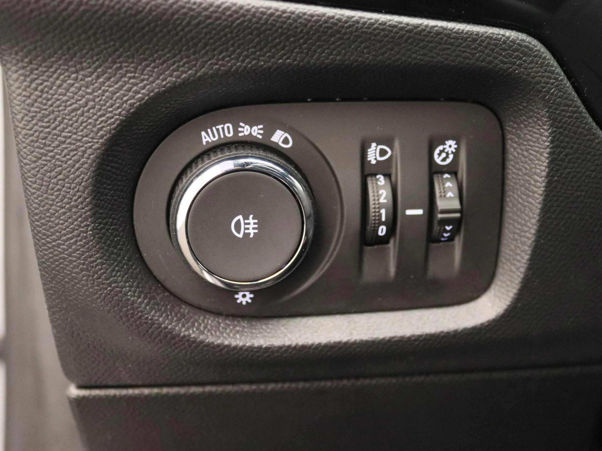 Opel-Corsa-image-19