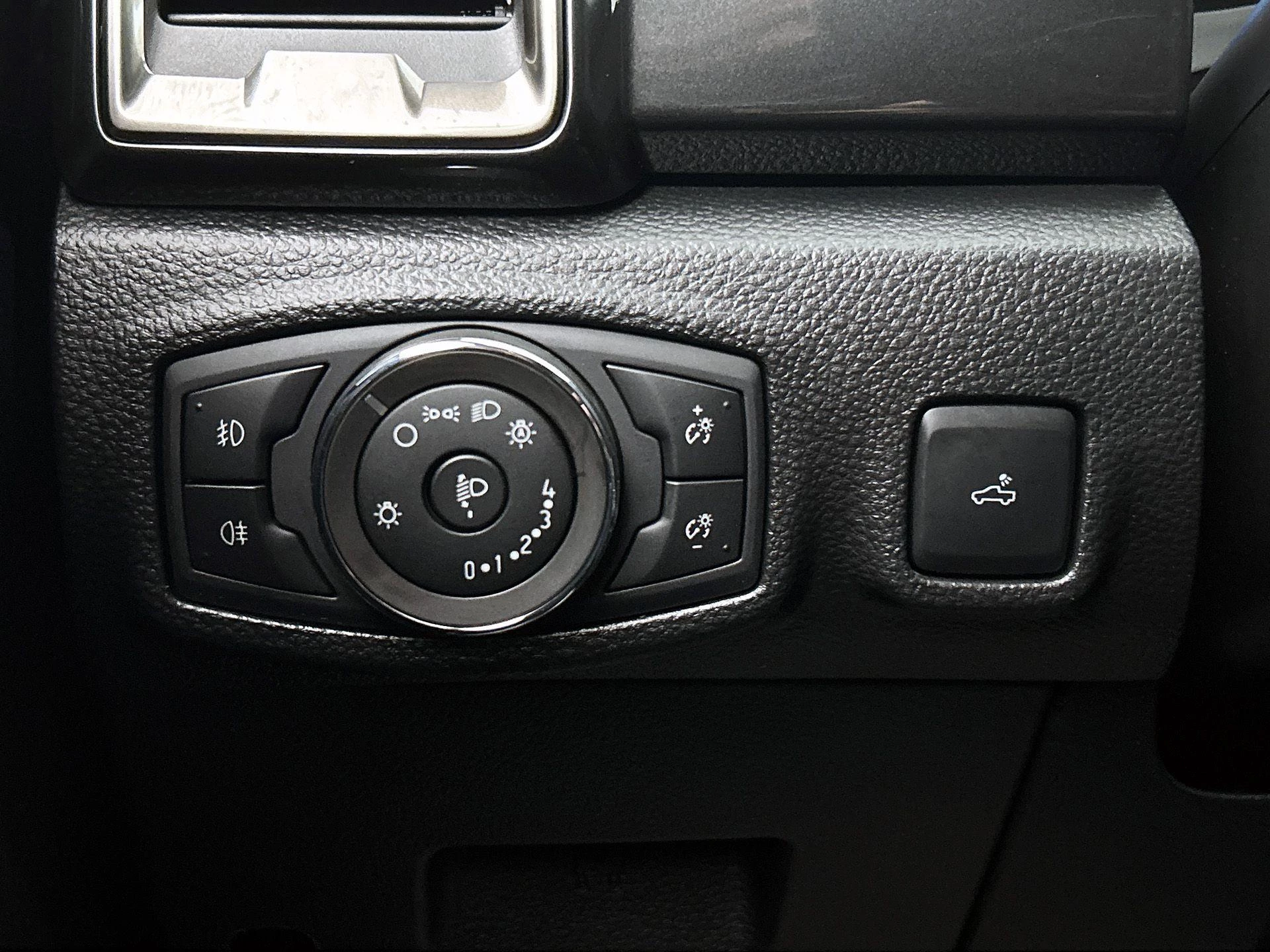 Ford-Ranger-image-23