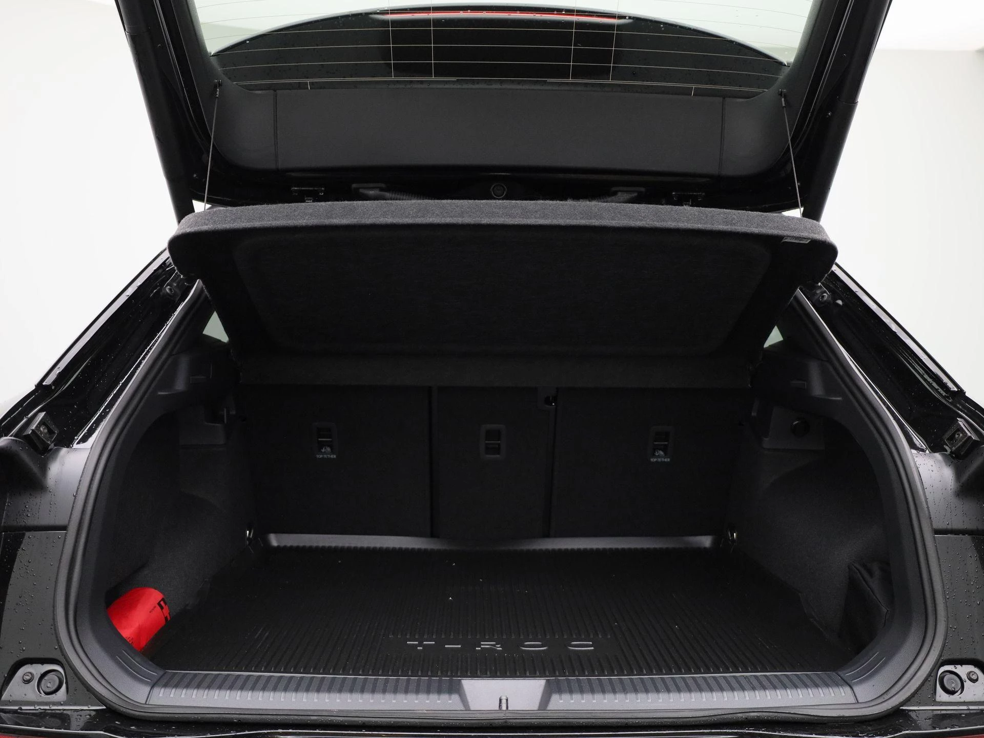 Volkswagen-T-Roc-image-13