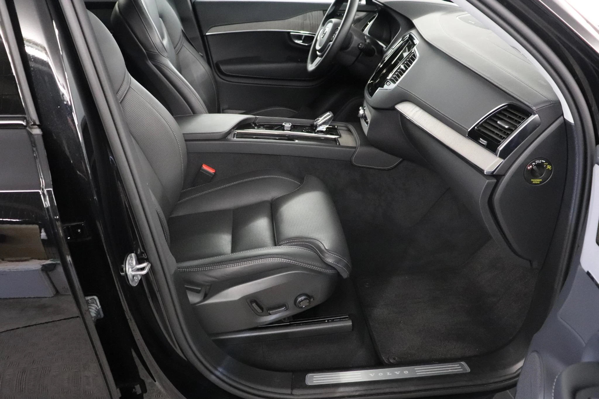 Volvo-XC90-image-17