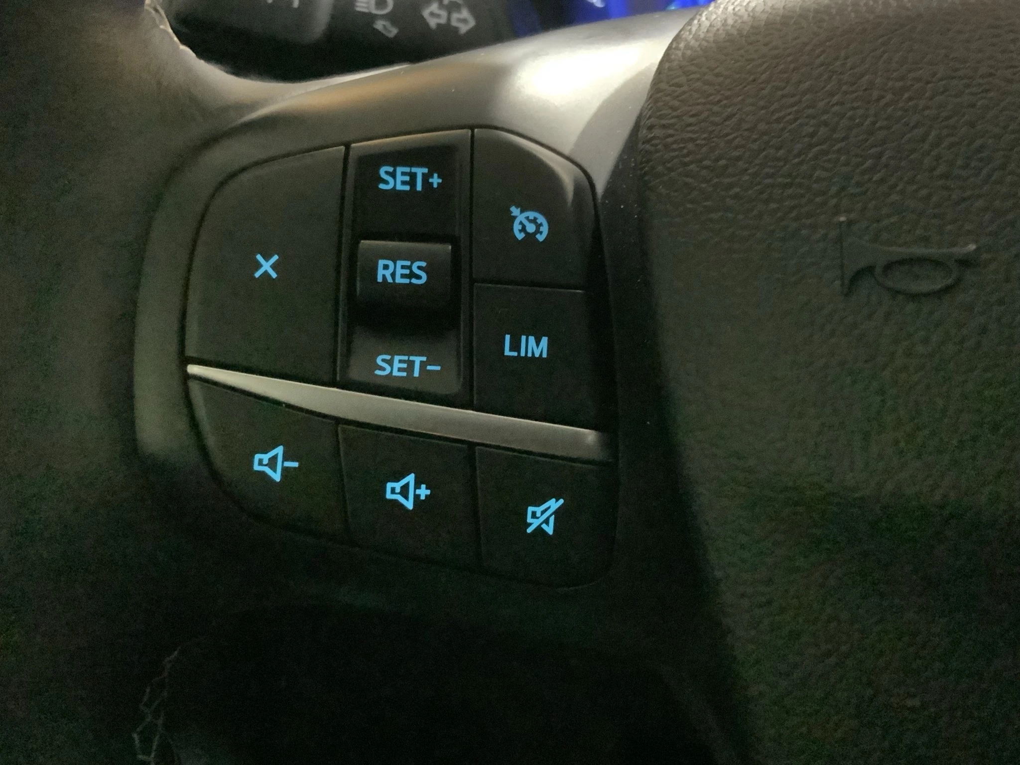 Ford Kuga Vignale*LEDER*RFK*NAVI*HUD*WINTER-PKT.