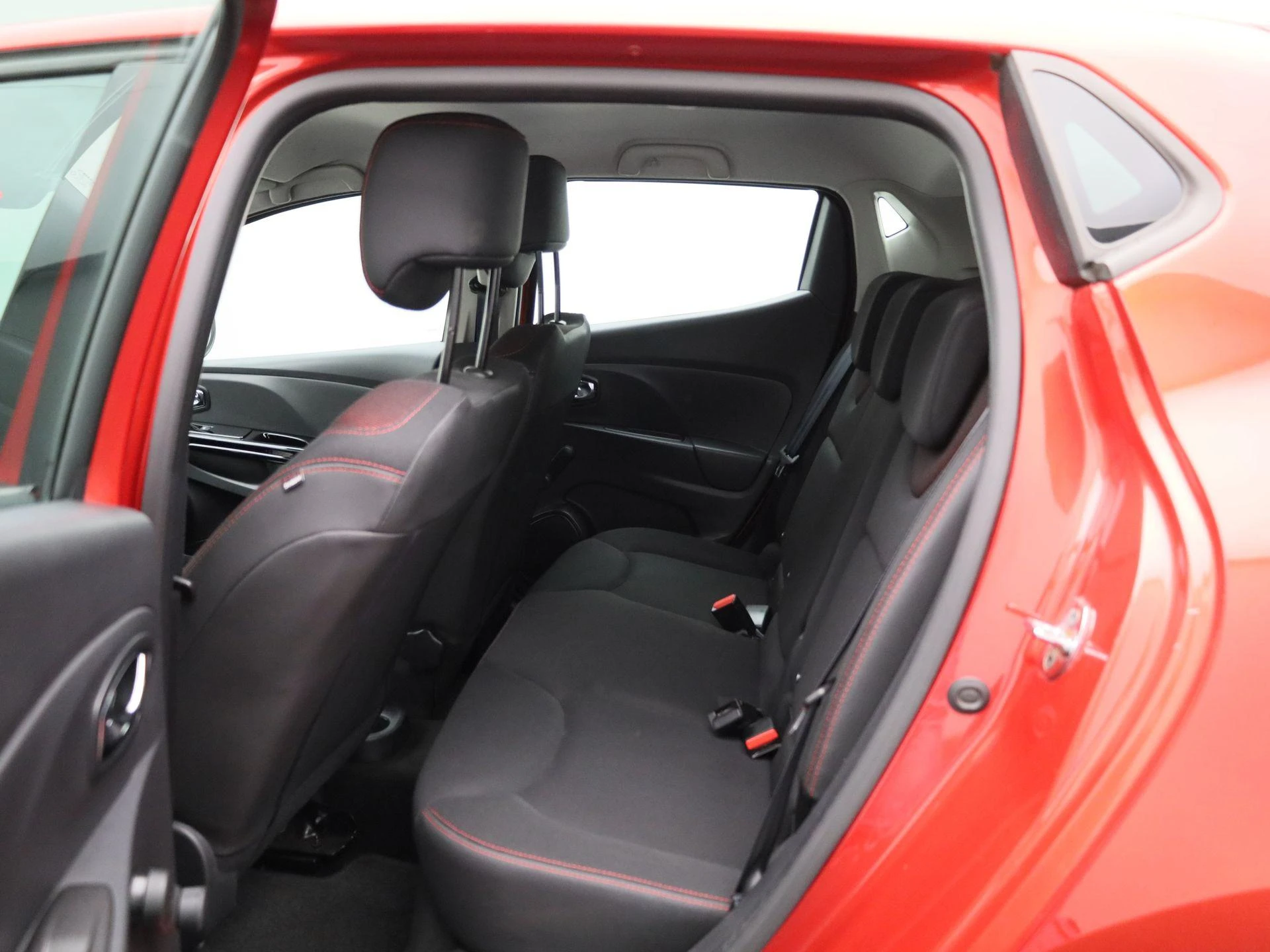Renault-Clio-image-9
