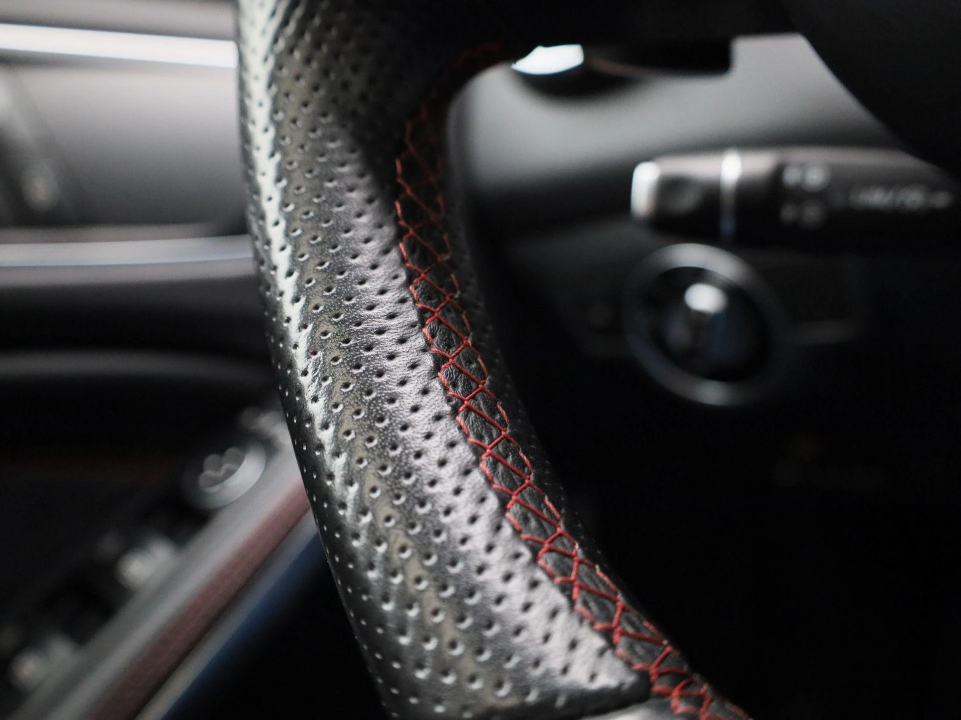 Mercedes-Benz-CLA-image-31