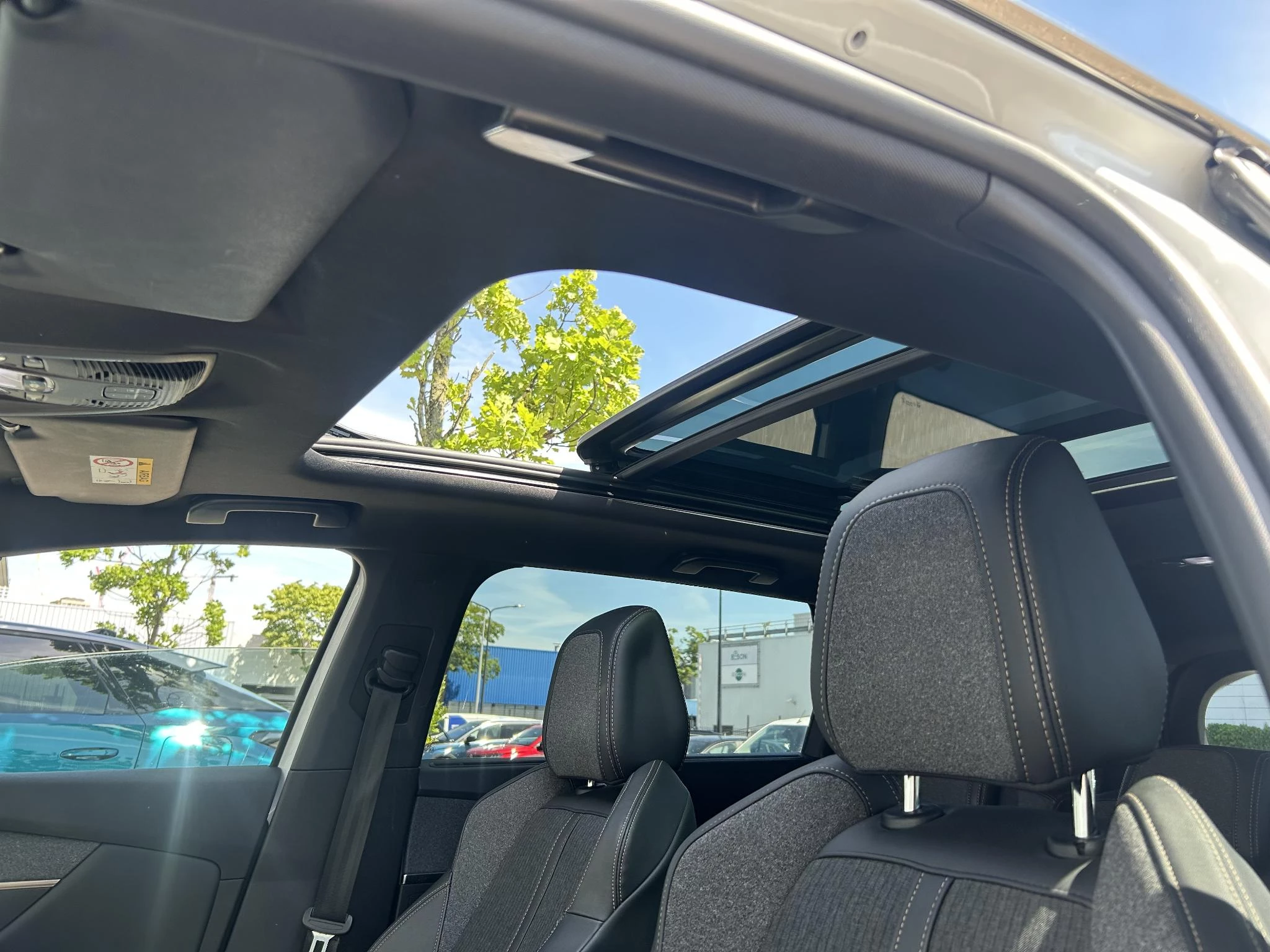 Peugeot-5008-image-21
