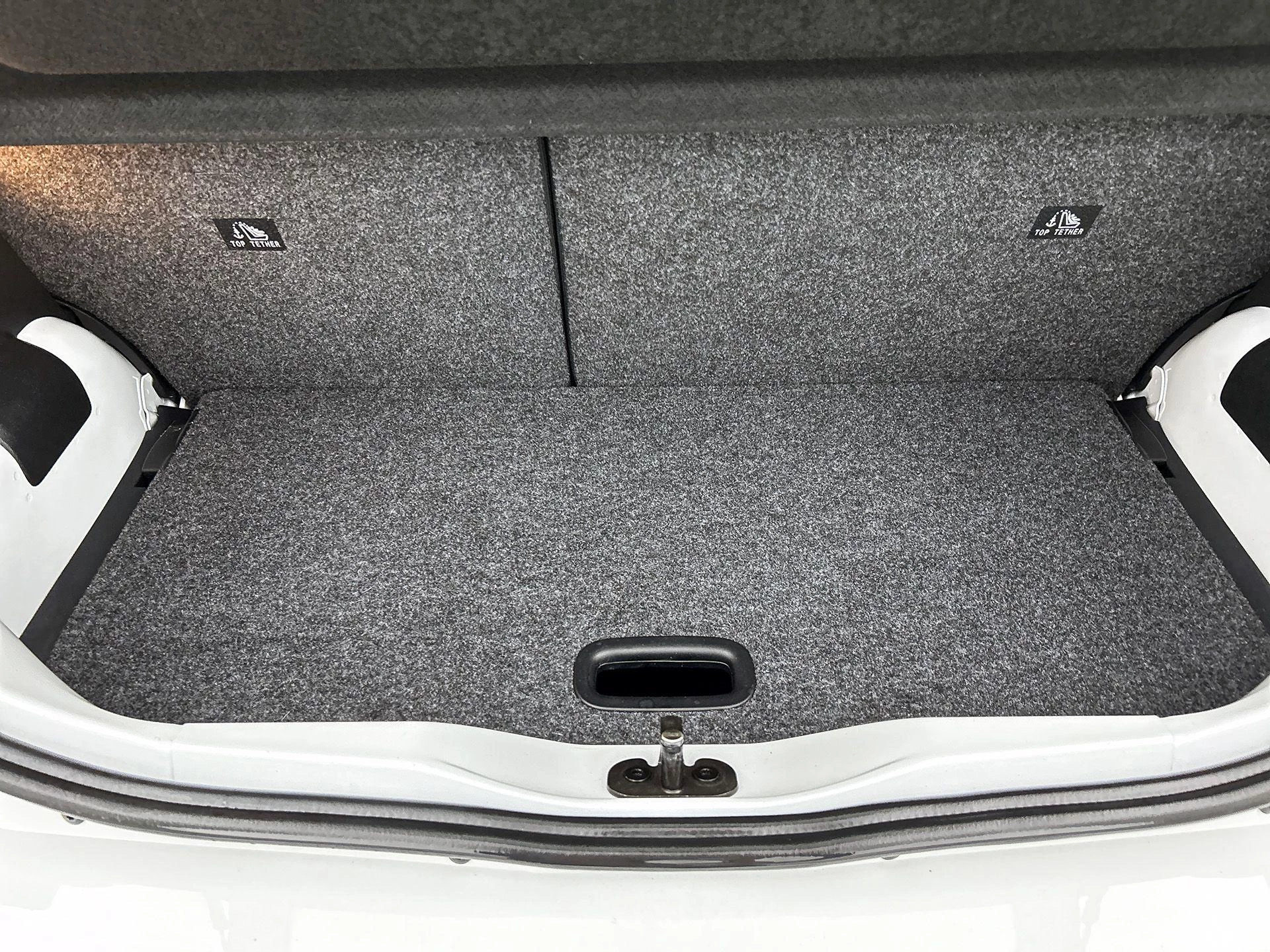 Volkswagen-up!-image-18