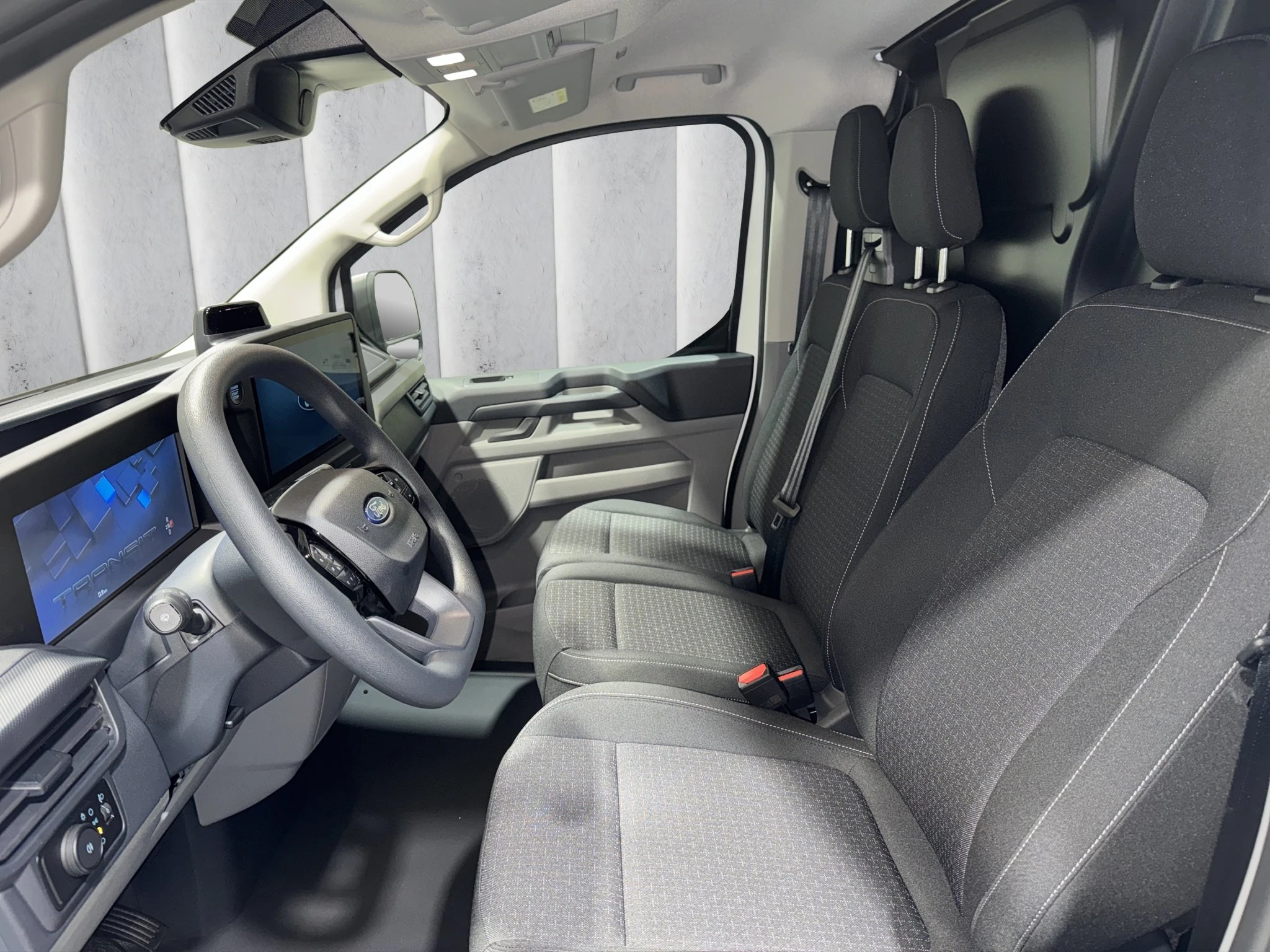 Ford Transit Custom Kastenwagen Trend 320 L1 2.0L EcoBlue. 8-Gang-Automatikgetriebe. FWD