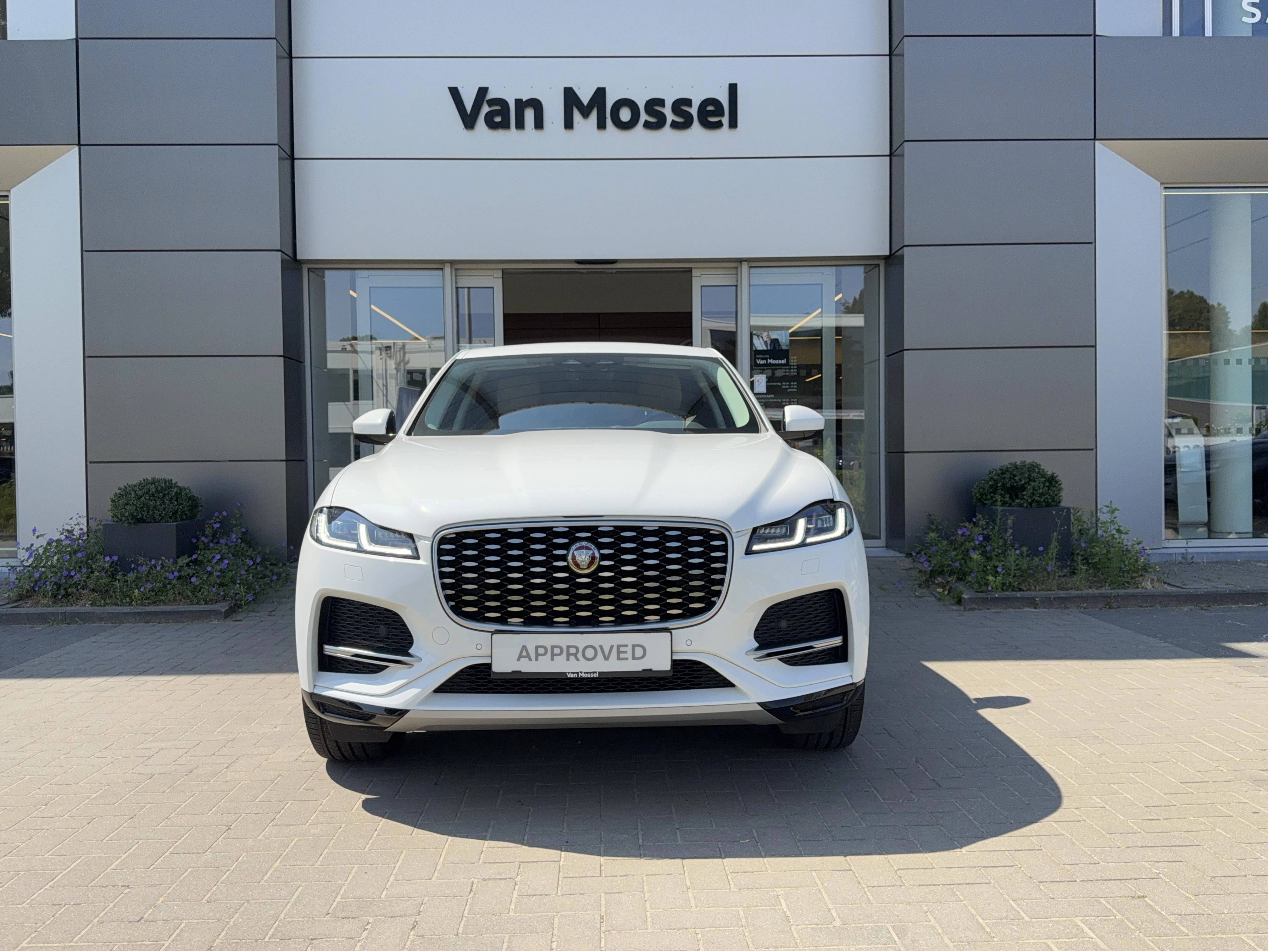 Jaguar F-PACE P250 SE AWD Auto. 22MY