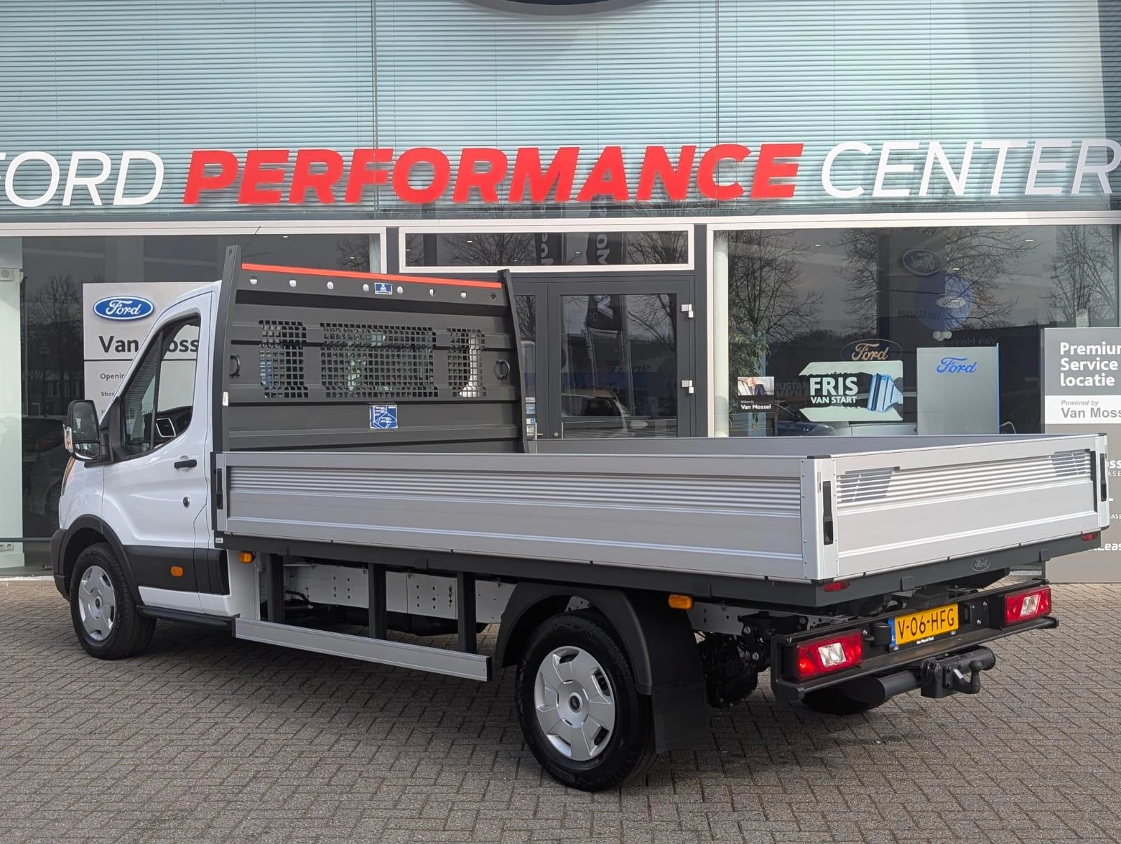 Ford-Transit-image-3