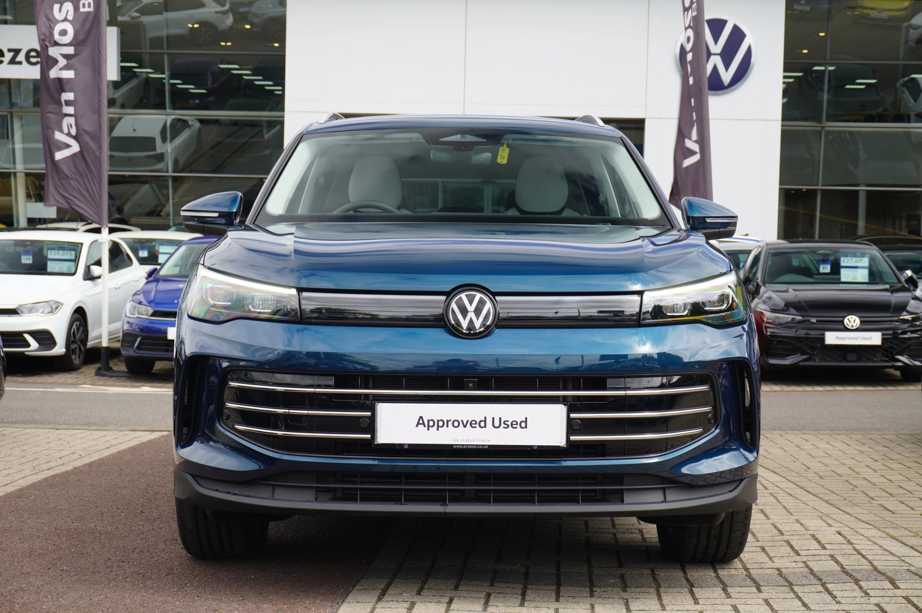 Volkswagen-Tiguan-image-6