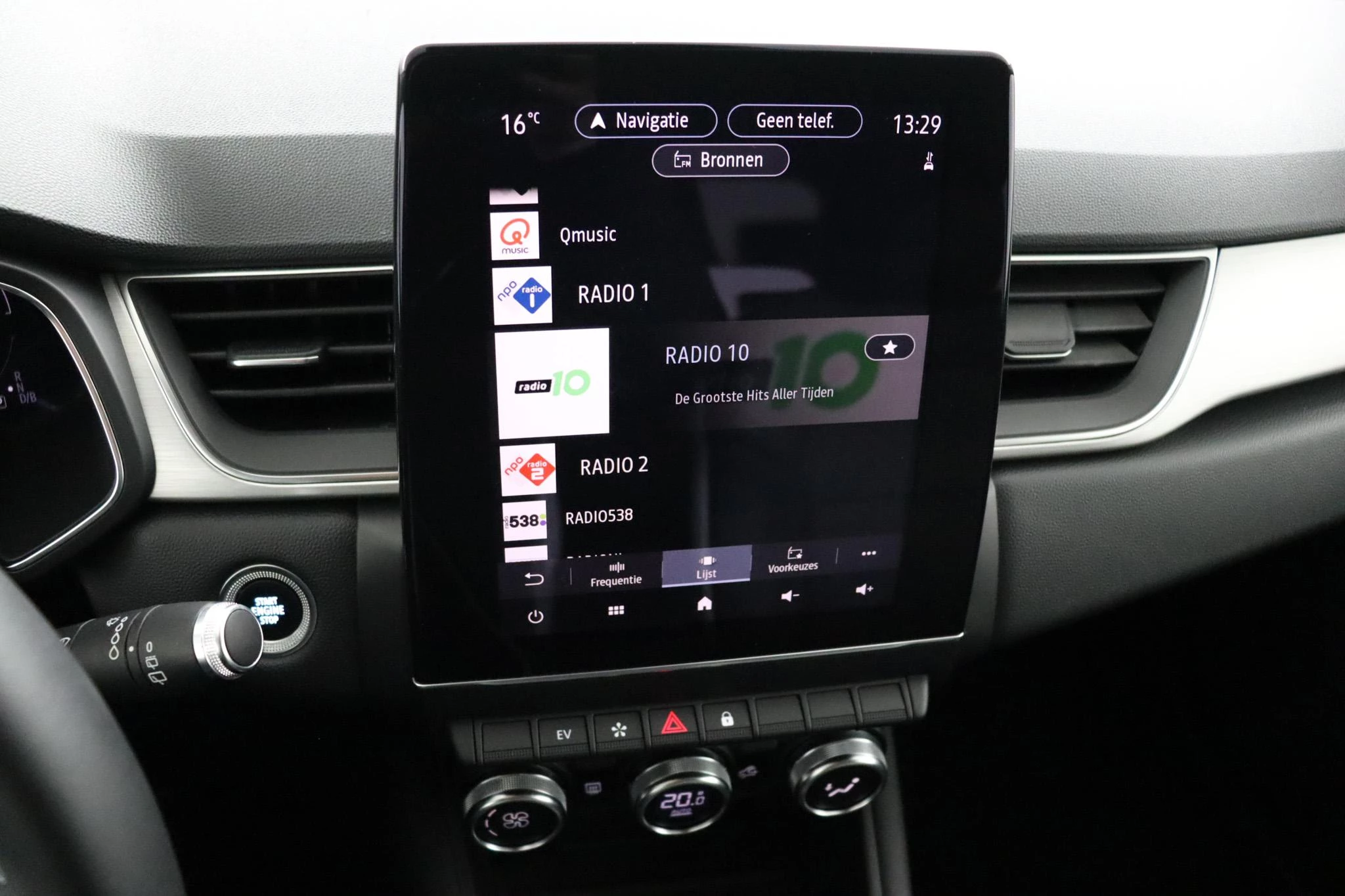 Renault-Captur-image-7