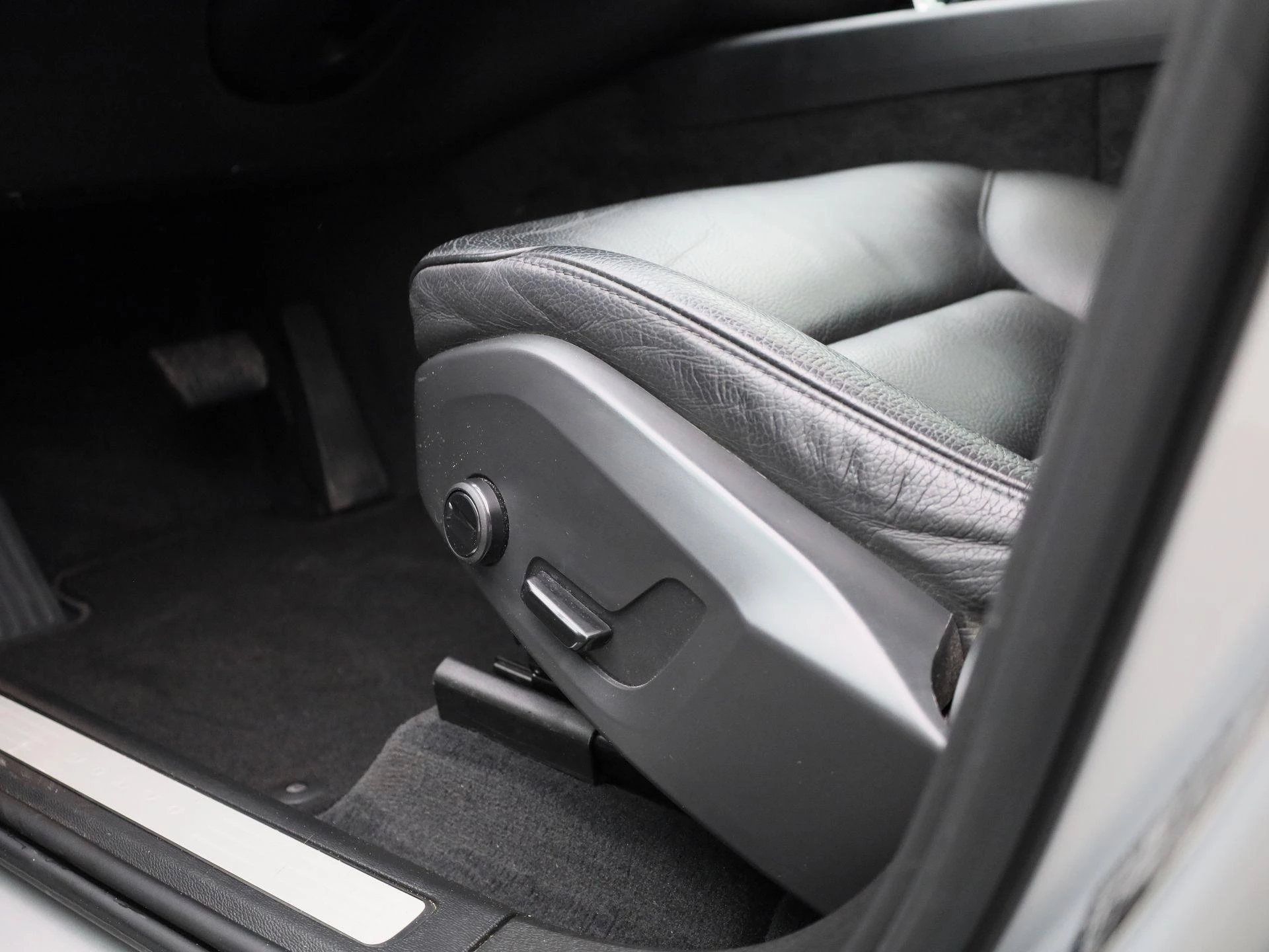 Volvo XC60 B4 P Geartronic Core
