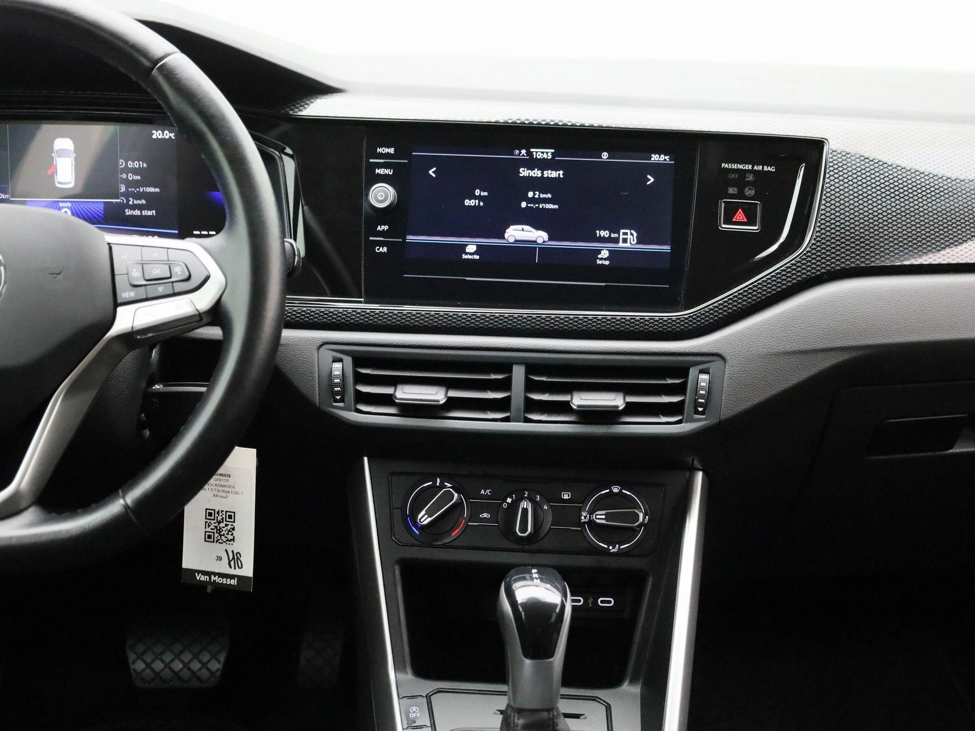 Volkswagen-Polo-image-7
