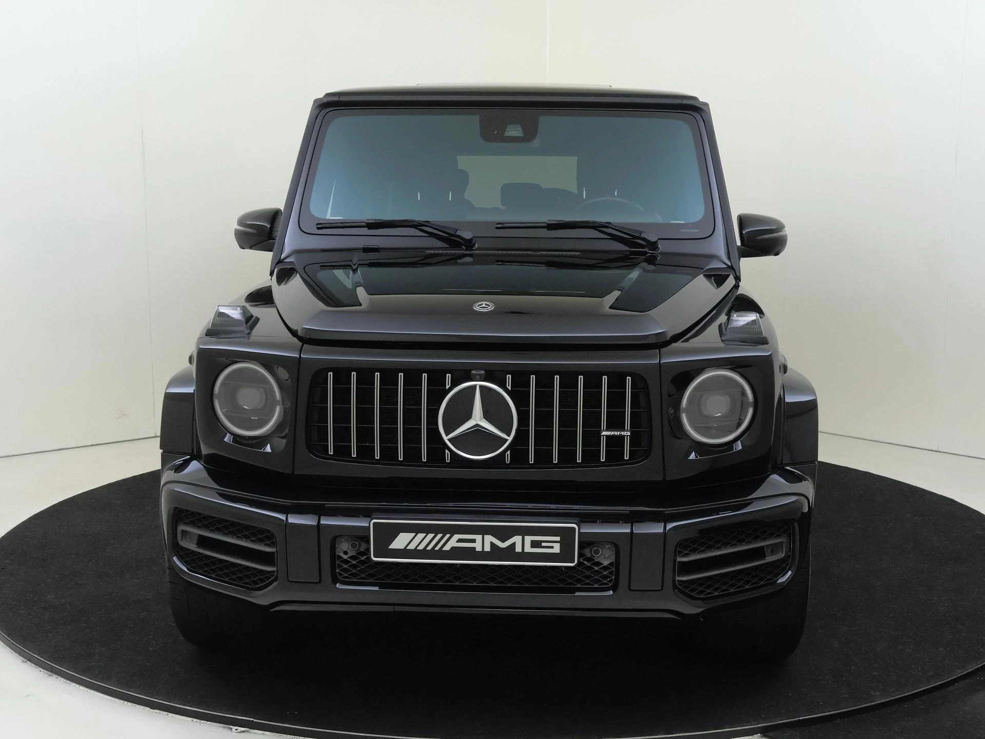 Mercedes-Benz-G-Klasse-image-6